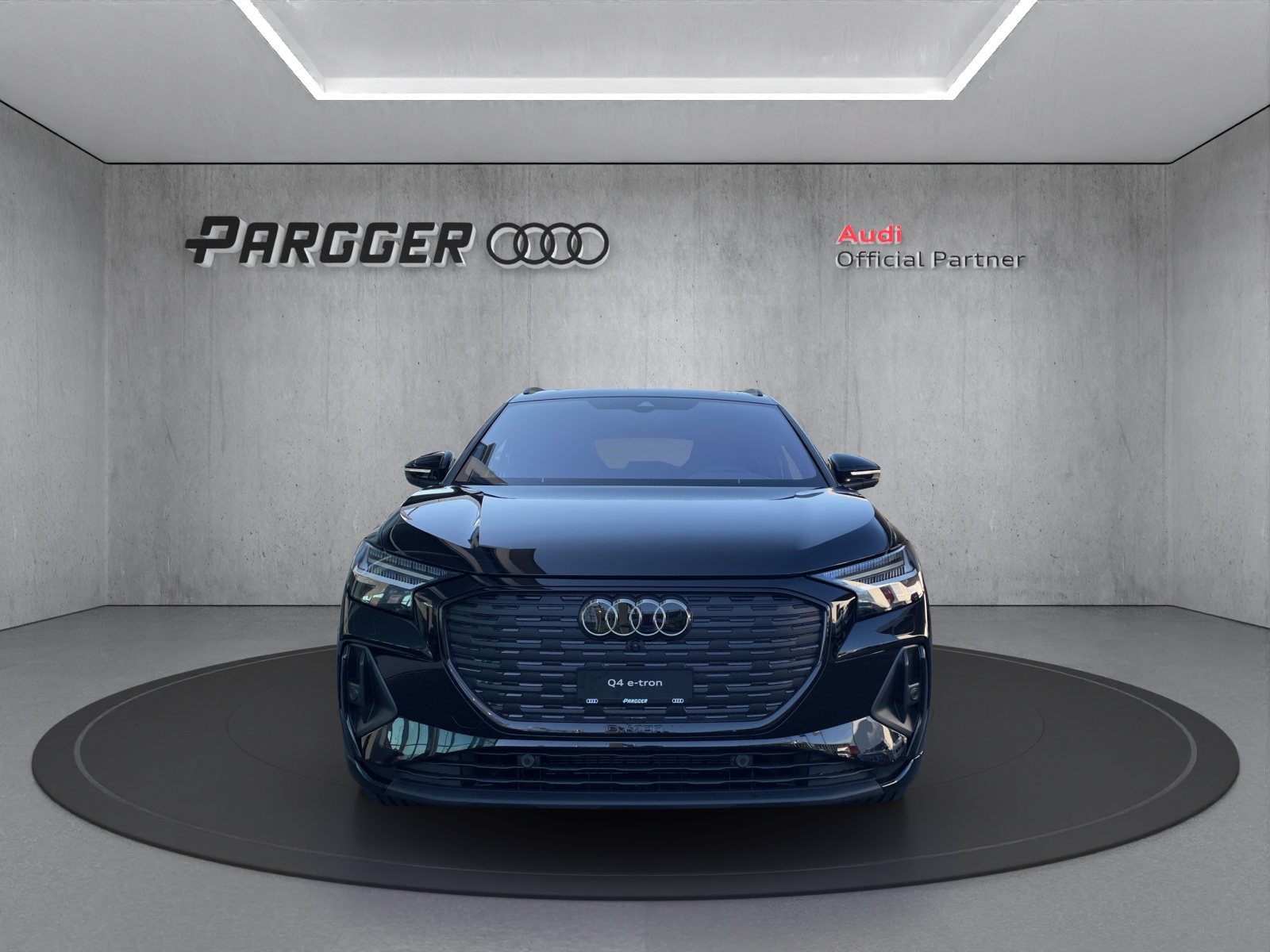 AUDI Q4 e-tron 45 Edition Swiss Ski quattro-showroom-element-1