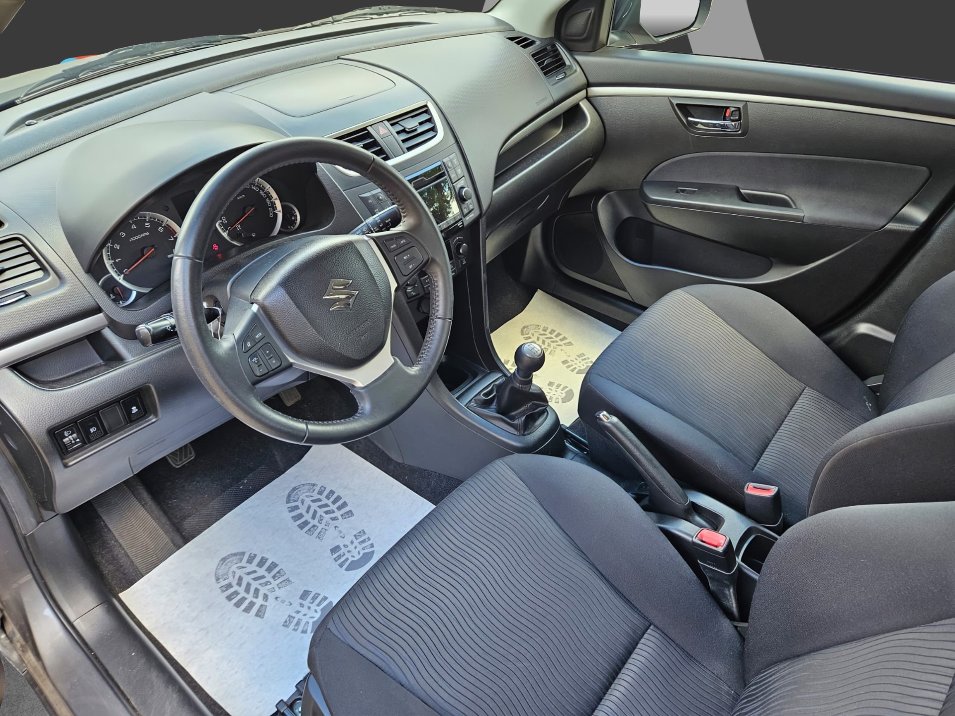 SUZUKI Swift 1.2i 16V GL Top 4x4-image-10