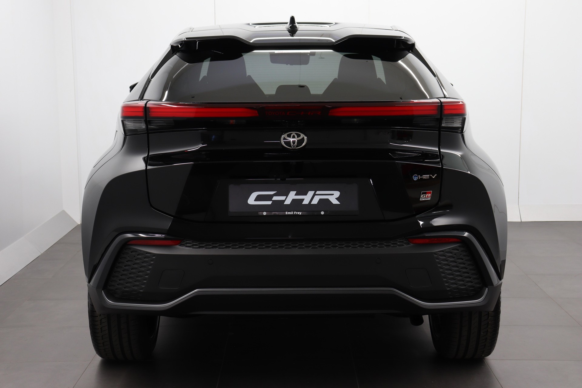 TOYOTA C-HR 2.0 HEV GR Sport Premiere 4x4-image-4