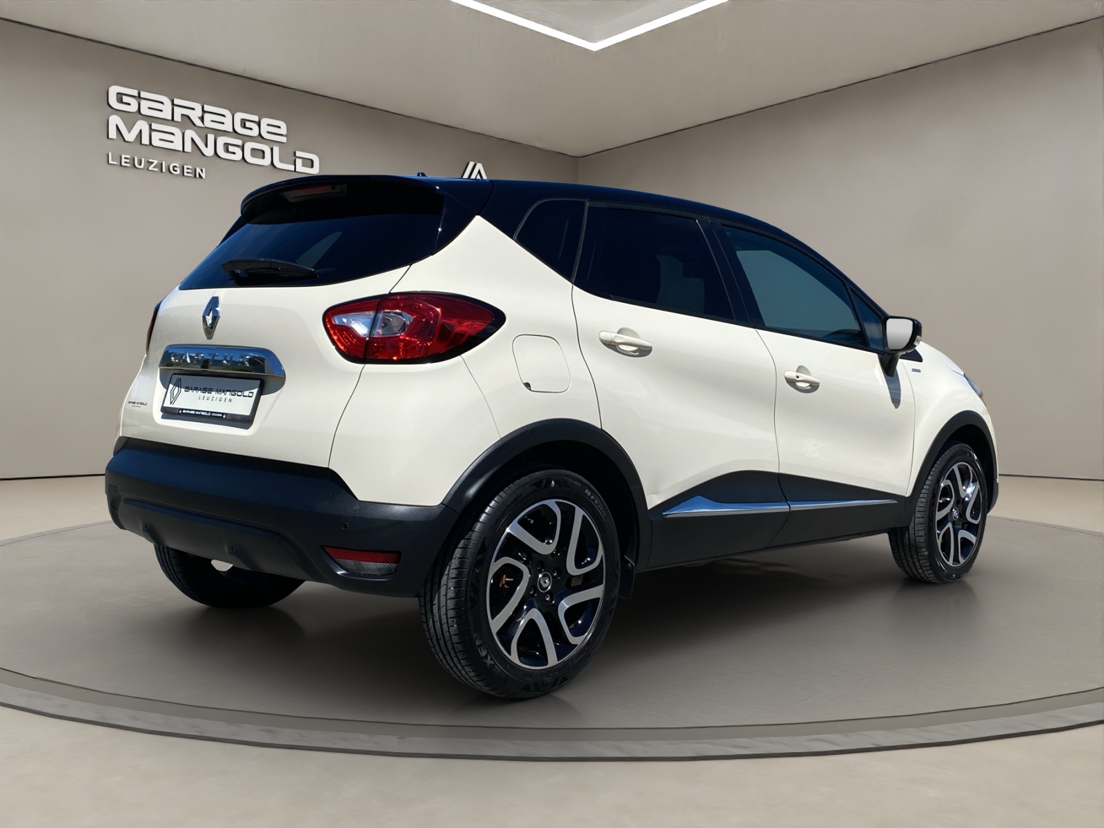RENAULT Captur 1.2 T 16V Swiss Edition EDC-image-4