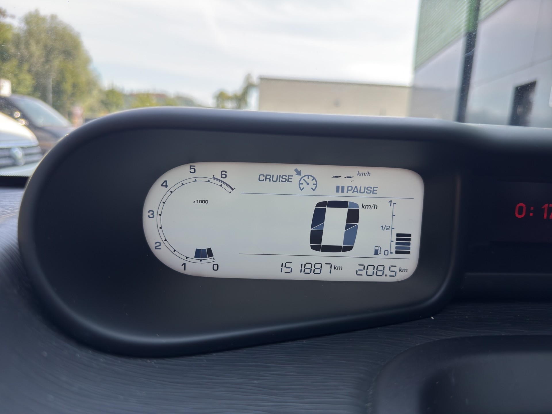 CITROEN C3 Picasso 1.2 Pure Tech Attraction-image-9