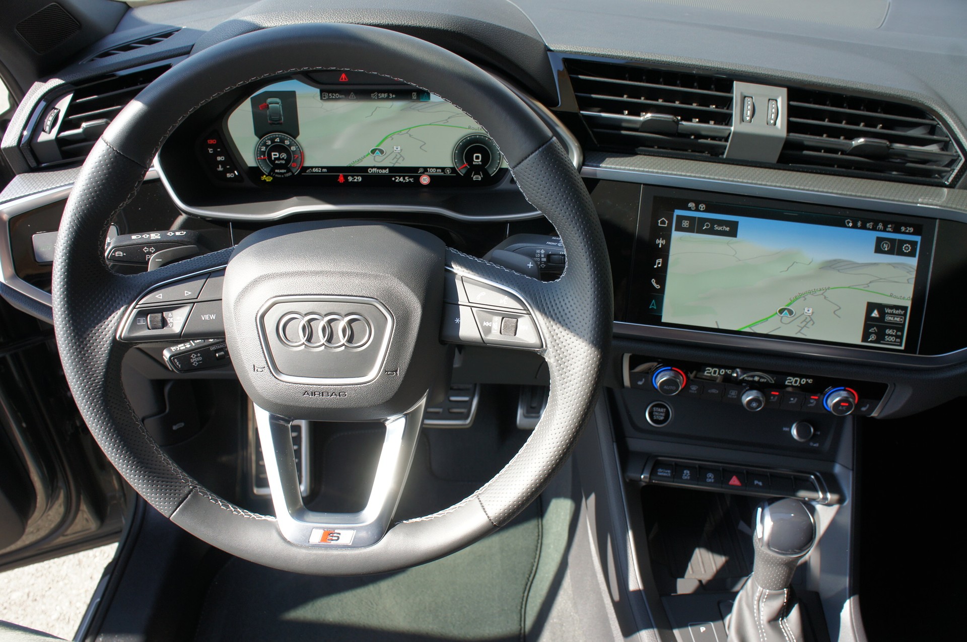 AUDI Q3 Sportback 35 TFSI Attraction S-tronic-image-18
