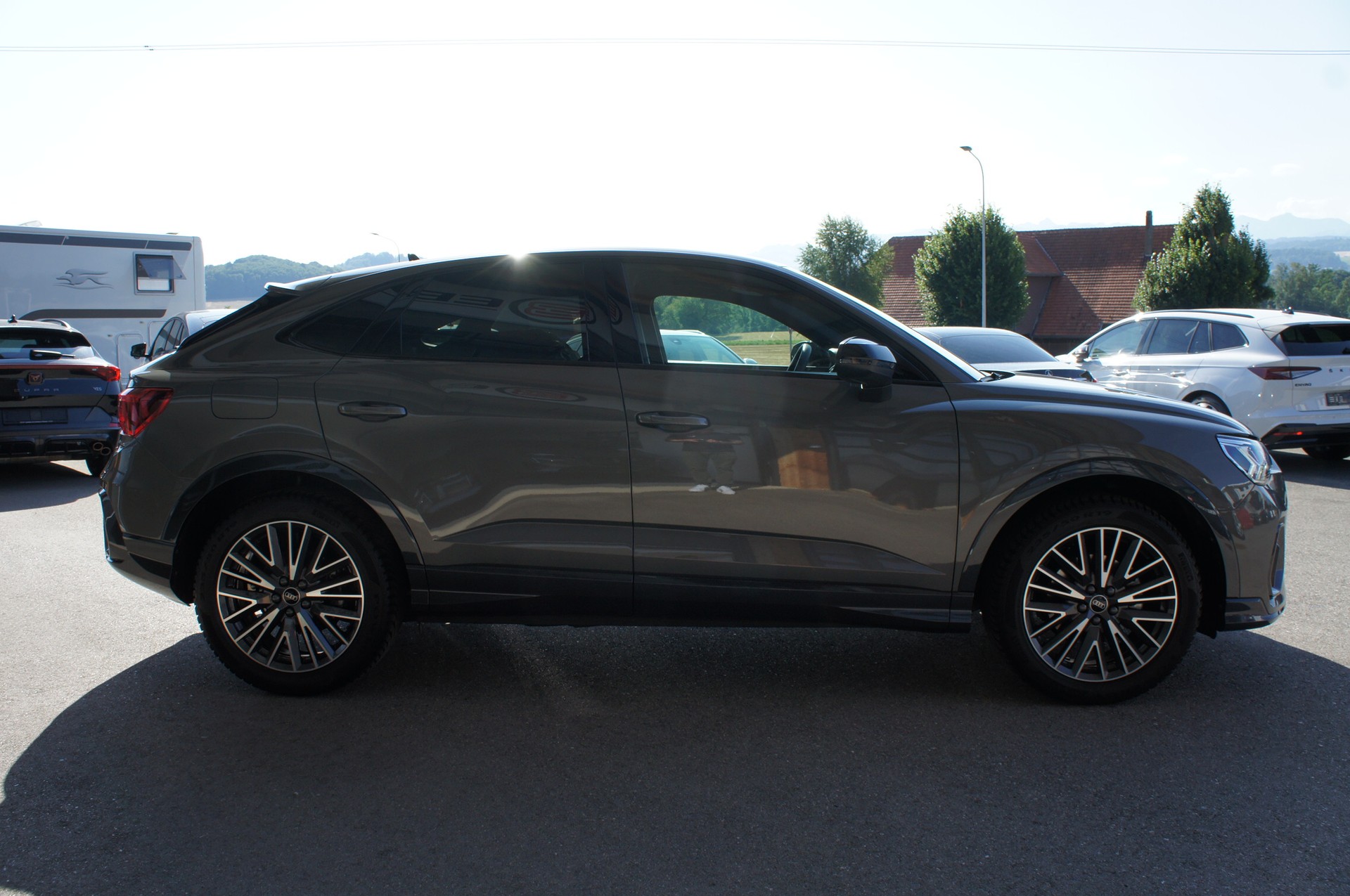 AUDI Q3 Sportback 35 TFSI Attraction S-tronic-image-5