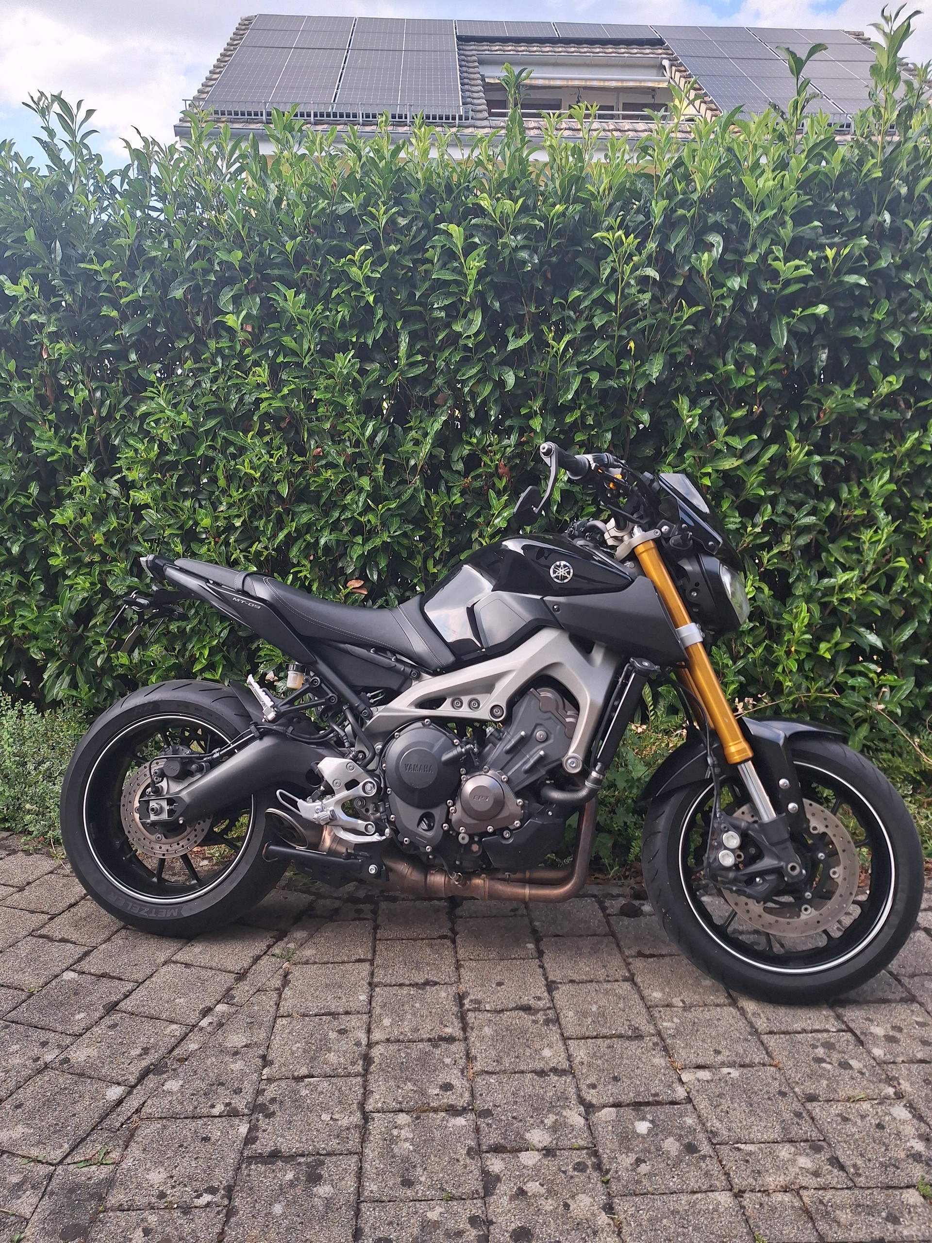 YAMAHA MT-09 ABS-image-1