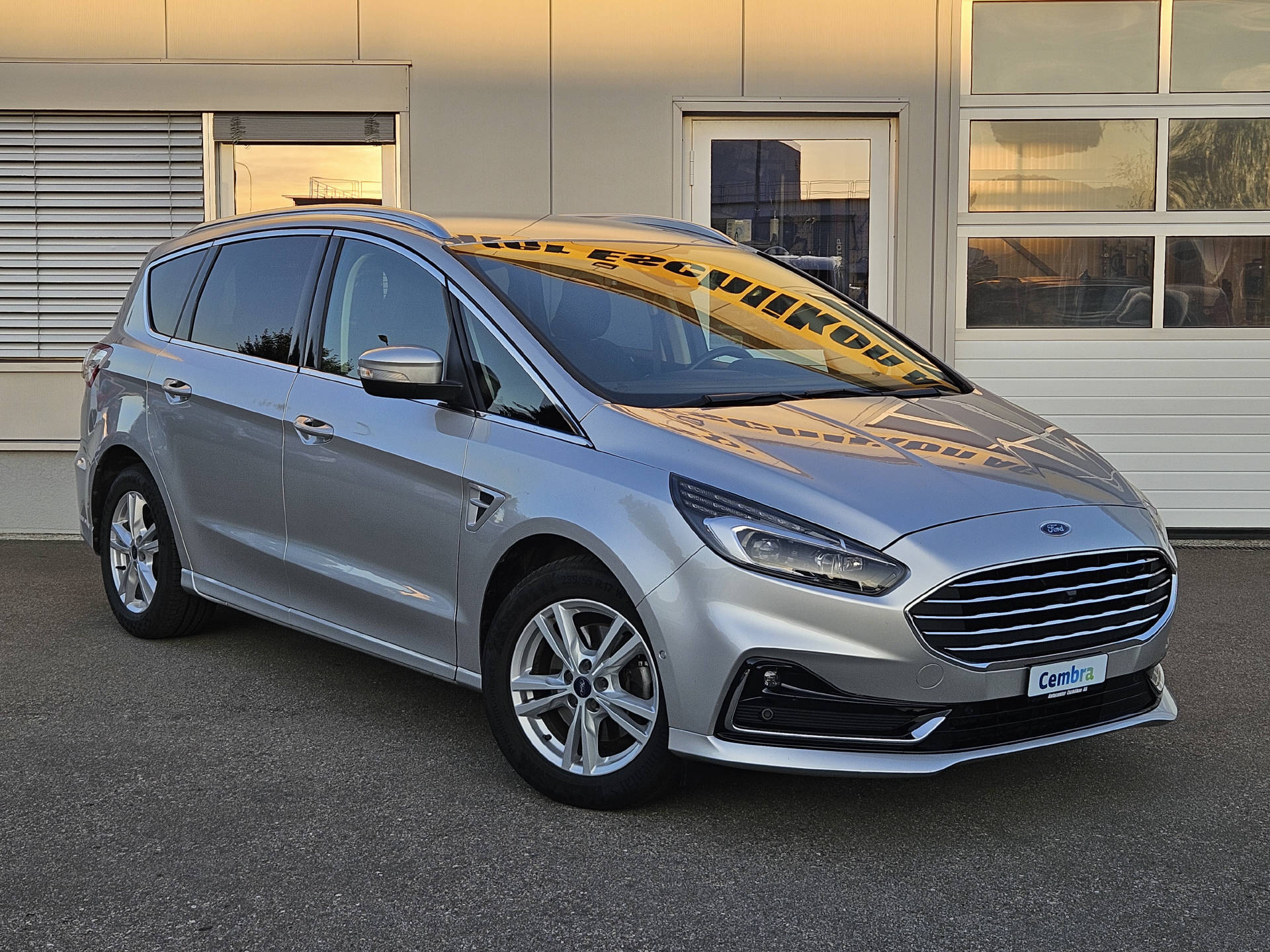 FORD S-Max 2.0 TDCi 150 Titanium * ACC * Rückfahrkamera * Front Kamera * AHK*-image-4