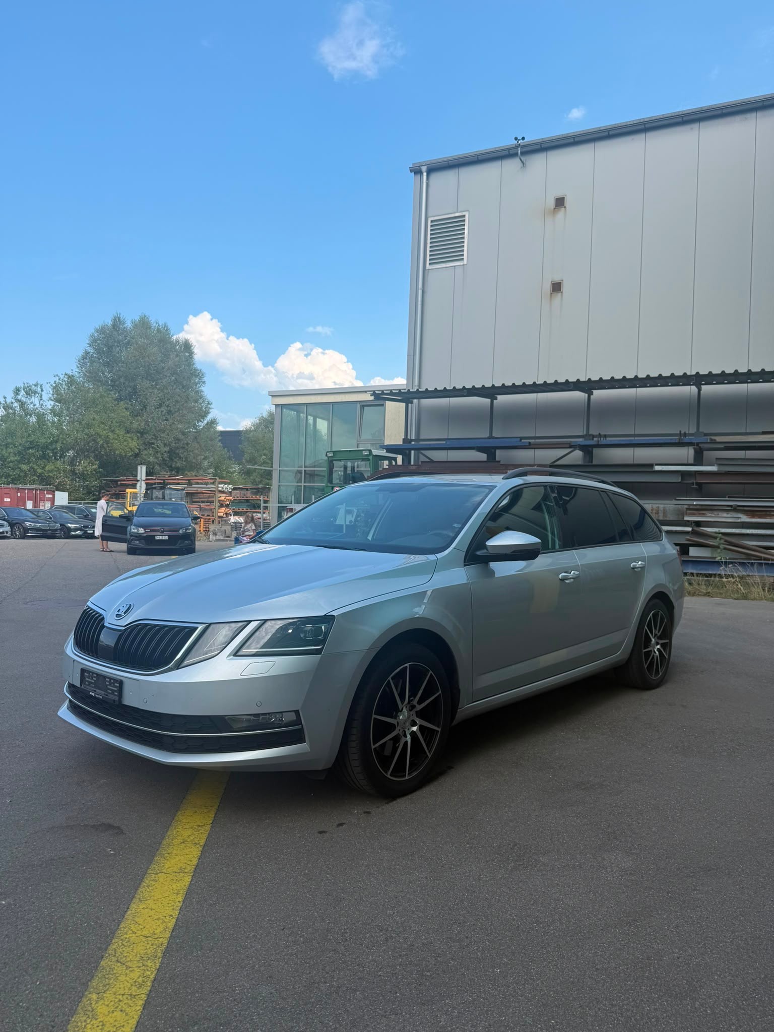 SKODA Octavia Combi 2.0 TDI Ambition 4x4 DSG-image-2