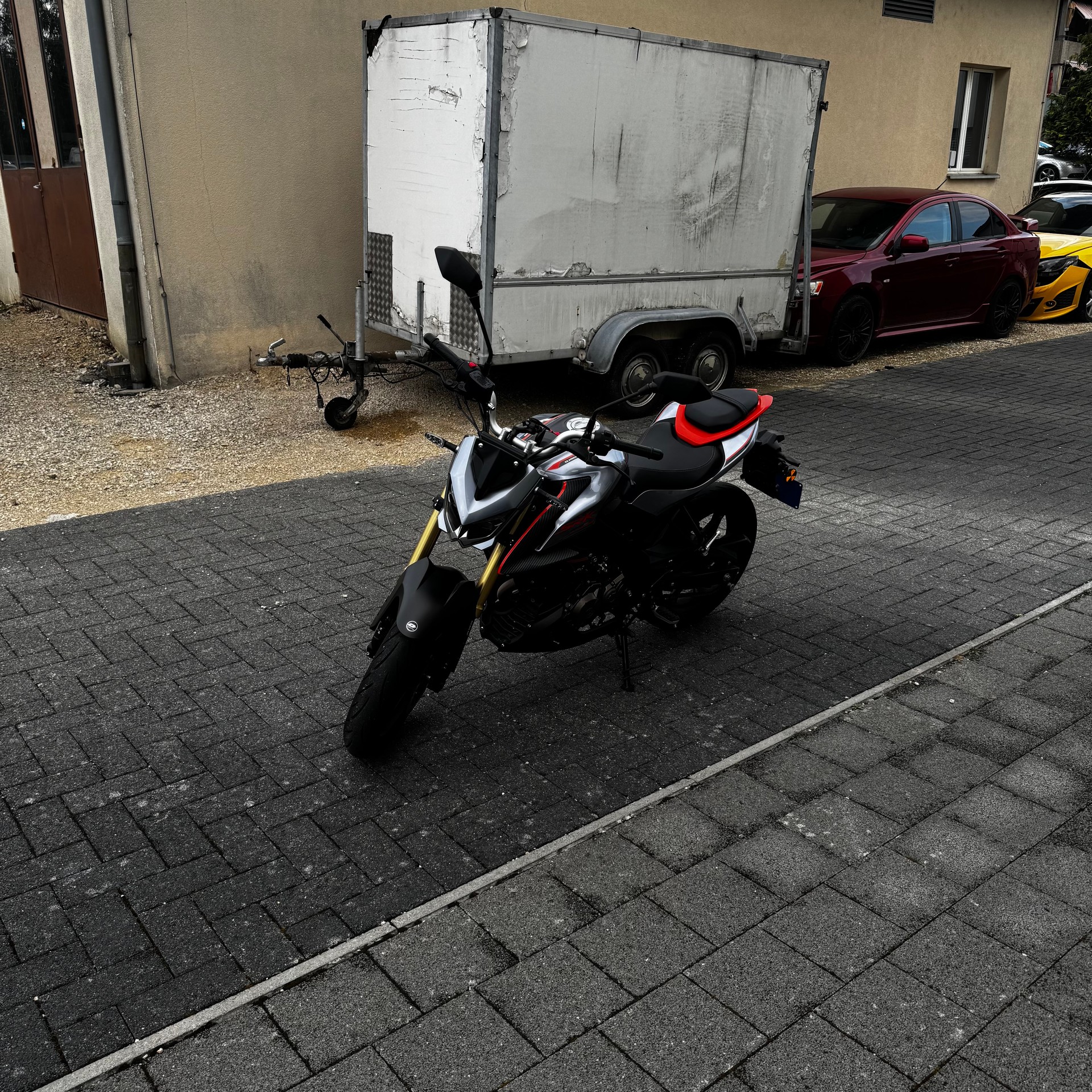 QJ SRK 125 S