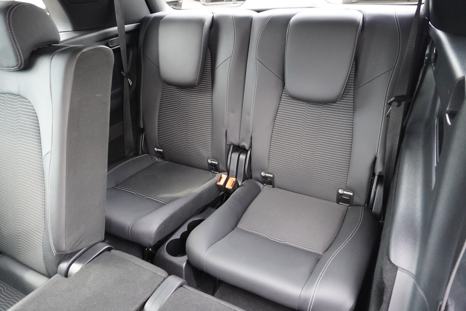 MERCEDES-BENZ GLB 220 d 4Matic Progressive 8G-Tronic 7-PLÄTZER!!!-image-20