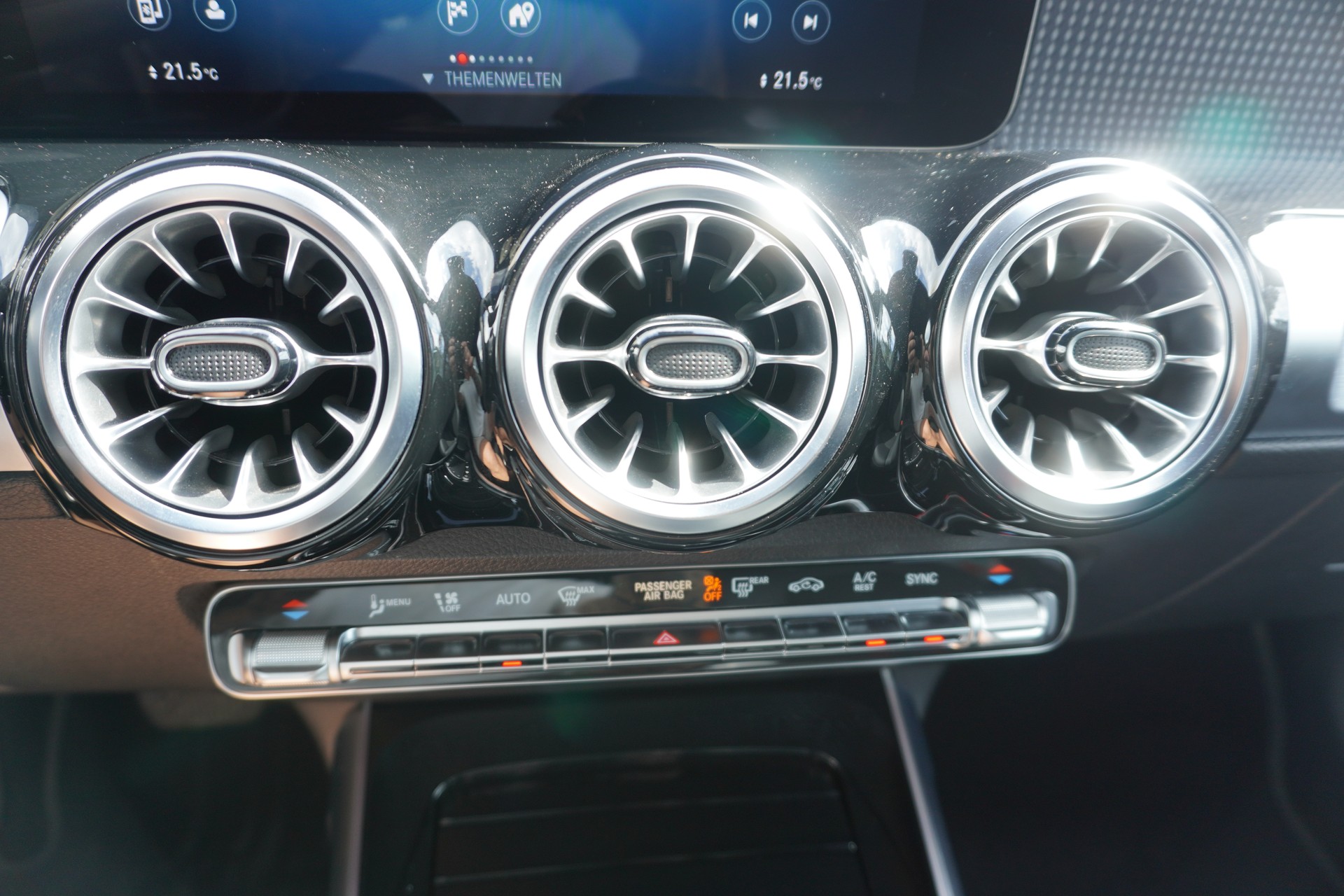 MERCEDES-BENZ GLB 220 d 4Matic Progressive 8G-Tronic 7-PLÄTZER!!!-image-29