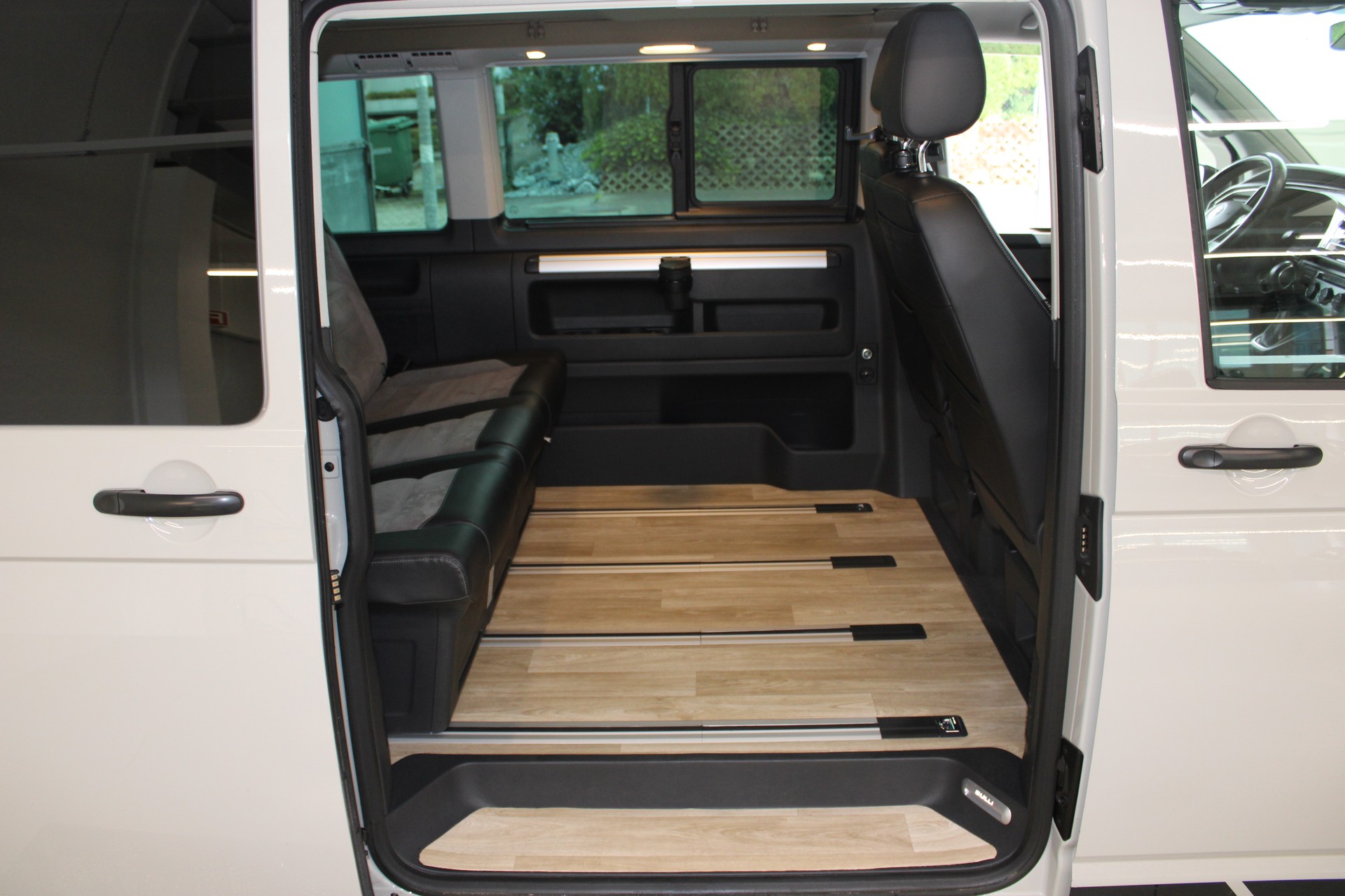 VW T6.1 California 2.0 TDI Beach Liberty DSG-image-6