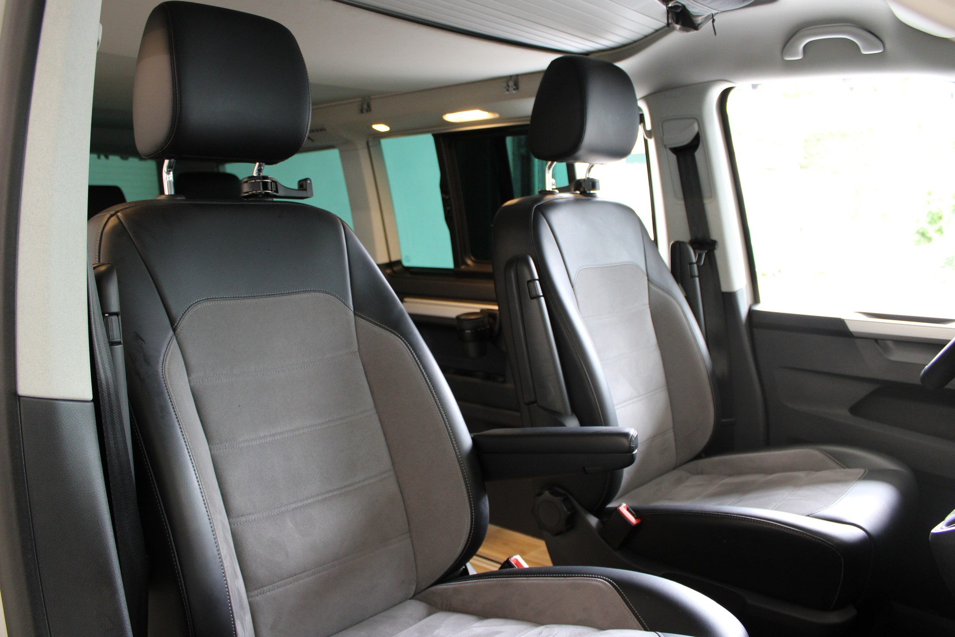 VW T6.1 California 2.0 TDI Beach Liberty DSG-image-20