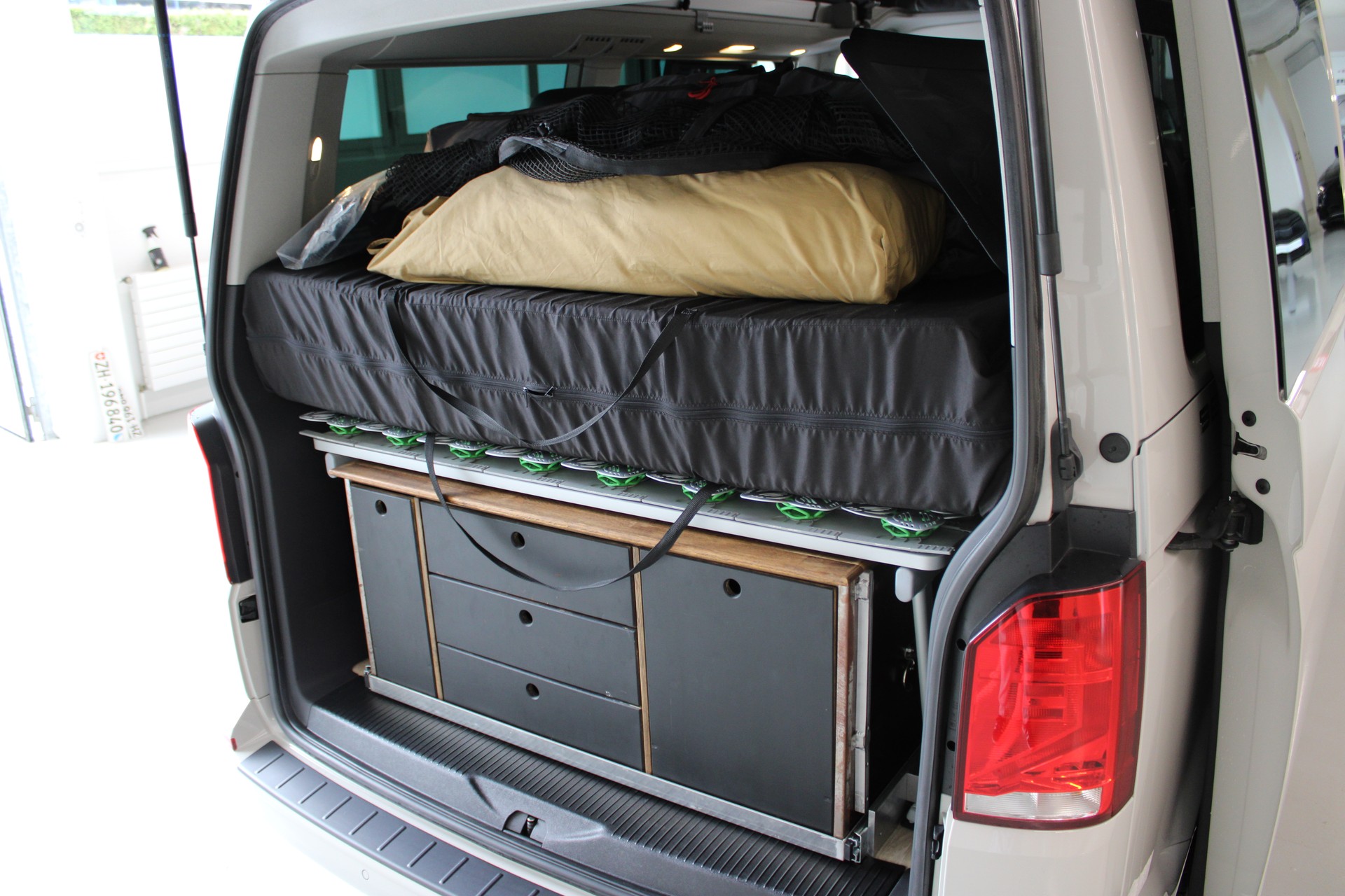 VW T6.1 California 2.0 TDI Beach Liberty DSG-image-31