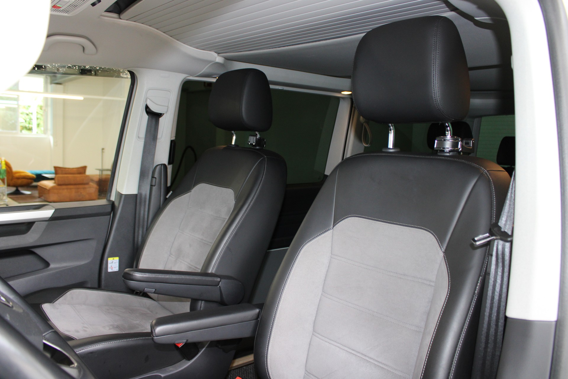 VW T6.1 California 2.0 TDI Beach Liberty DSG-showroom-element-3
