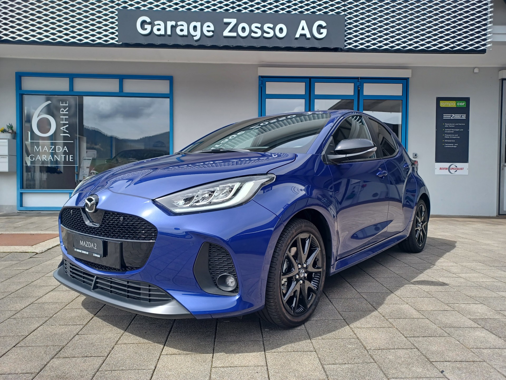MAZDA 2 Hybrid Homura