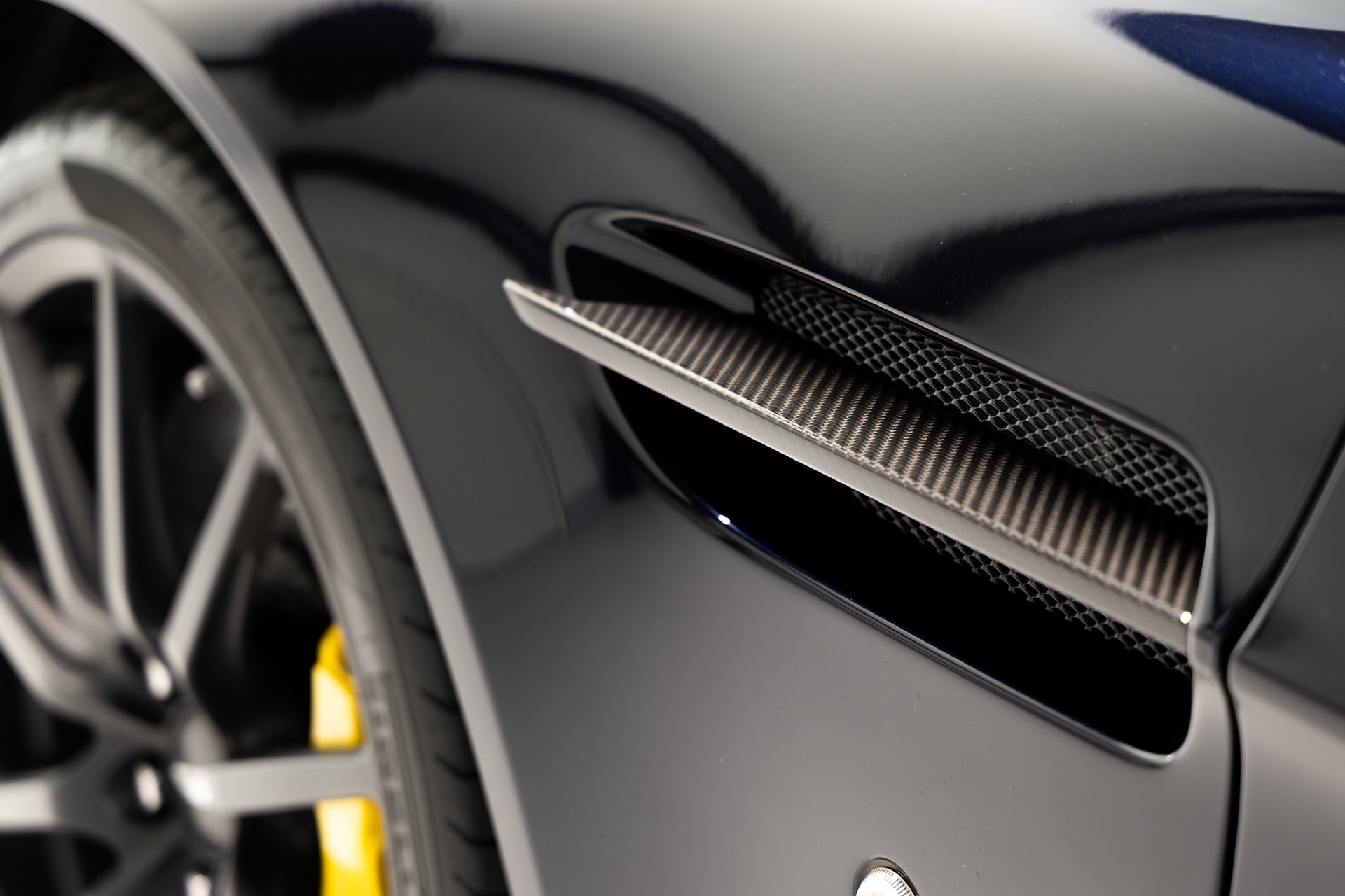 ASTON MARTIN 6.0 S Sportshift-image-2