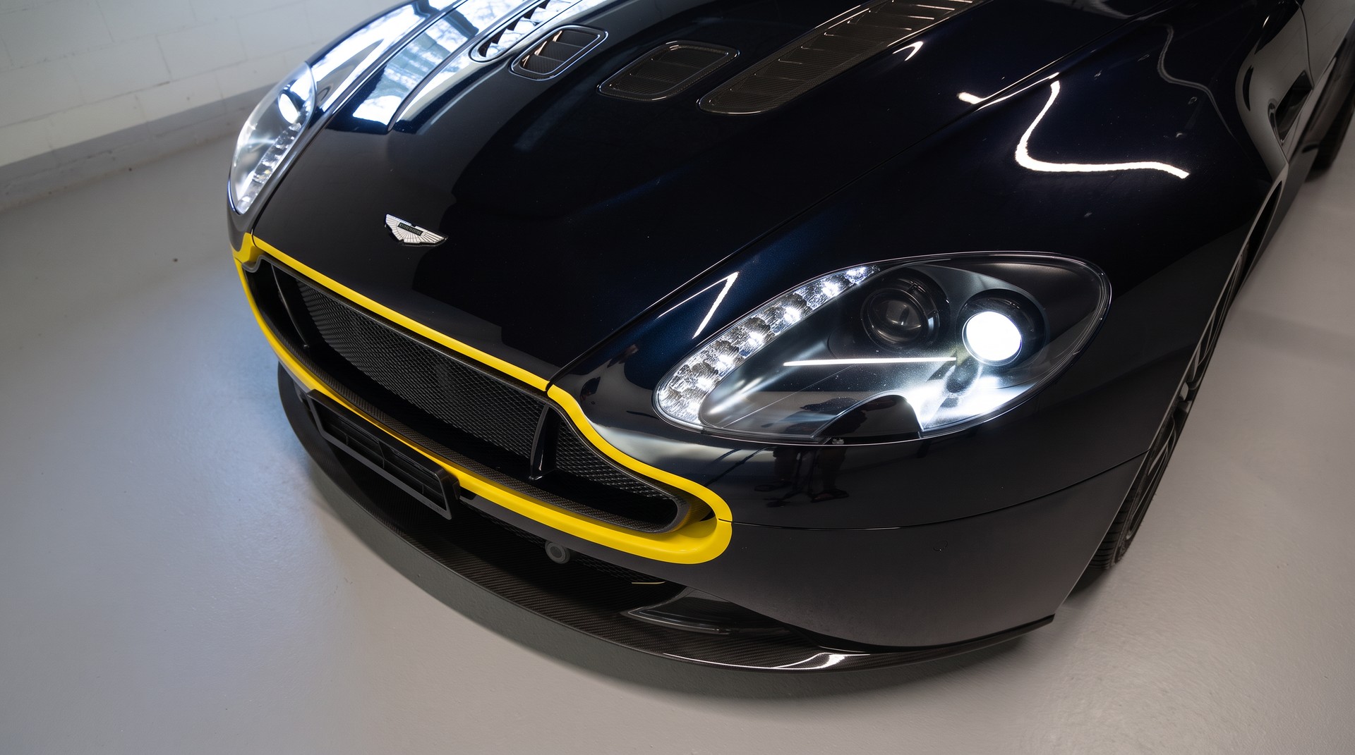ASTON MARTIN 6.0 S Sportshift-image-5