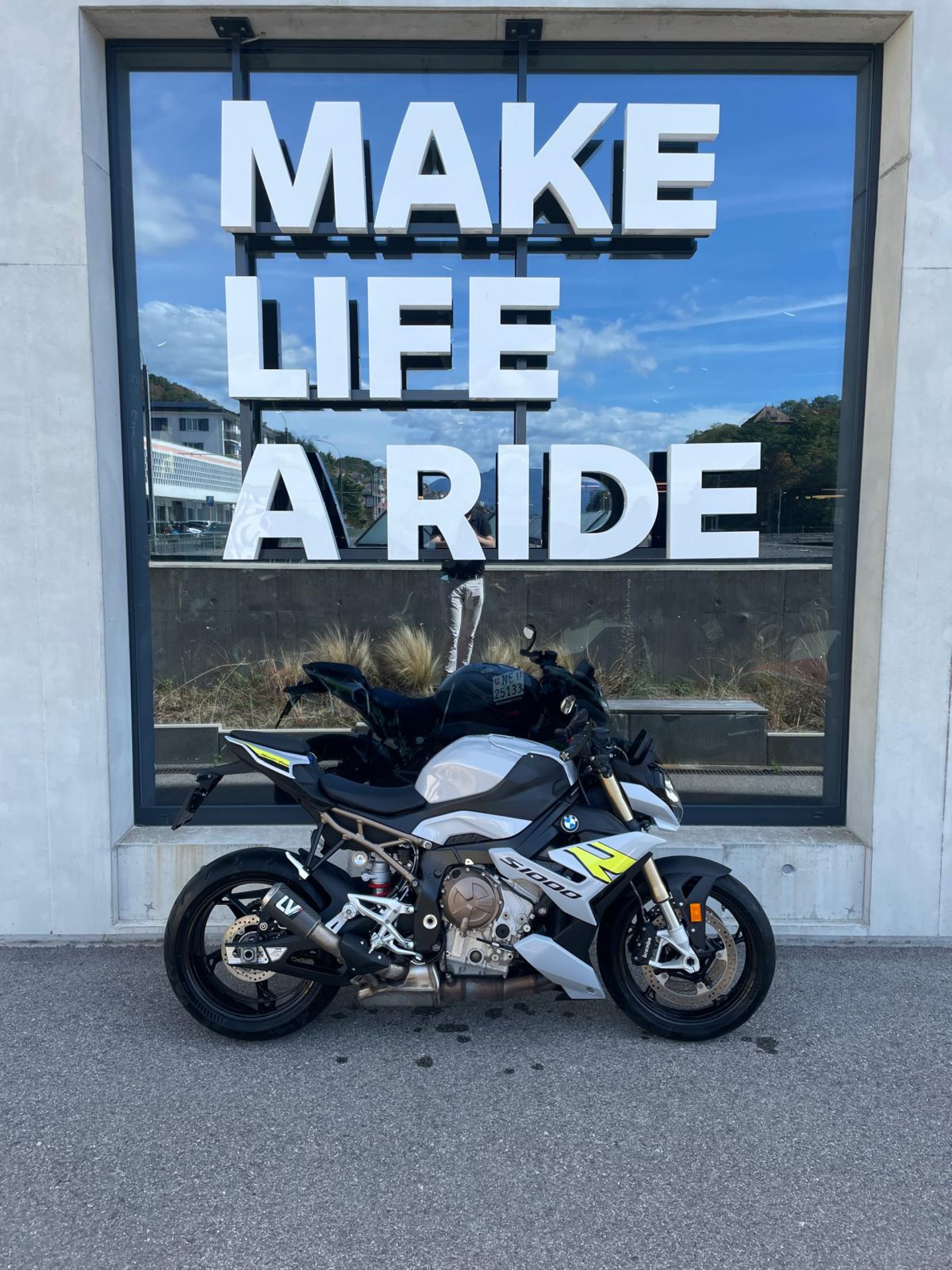 BMW S 1000 R Sport-image-1
