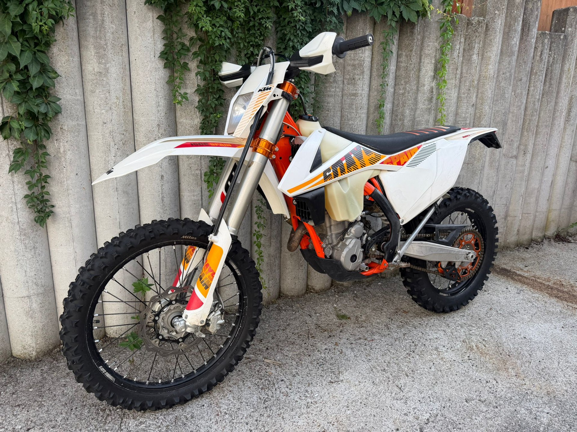 KTM 350 EXC-F 4-T Six Days-image-0