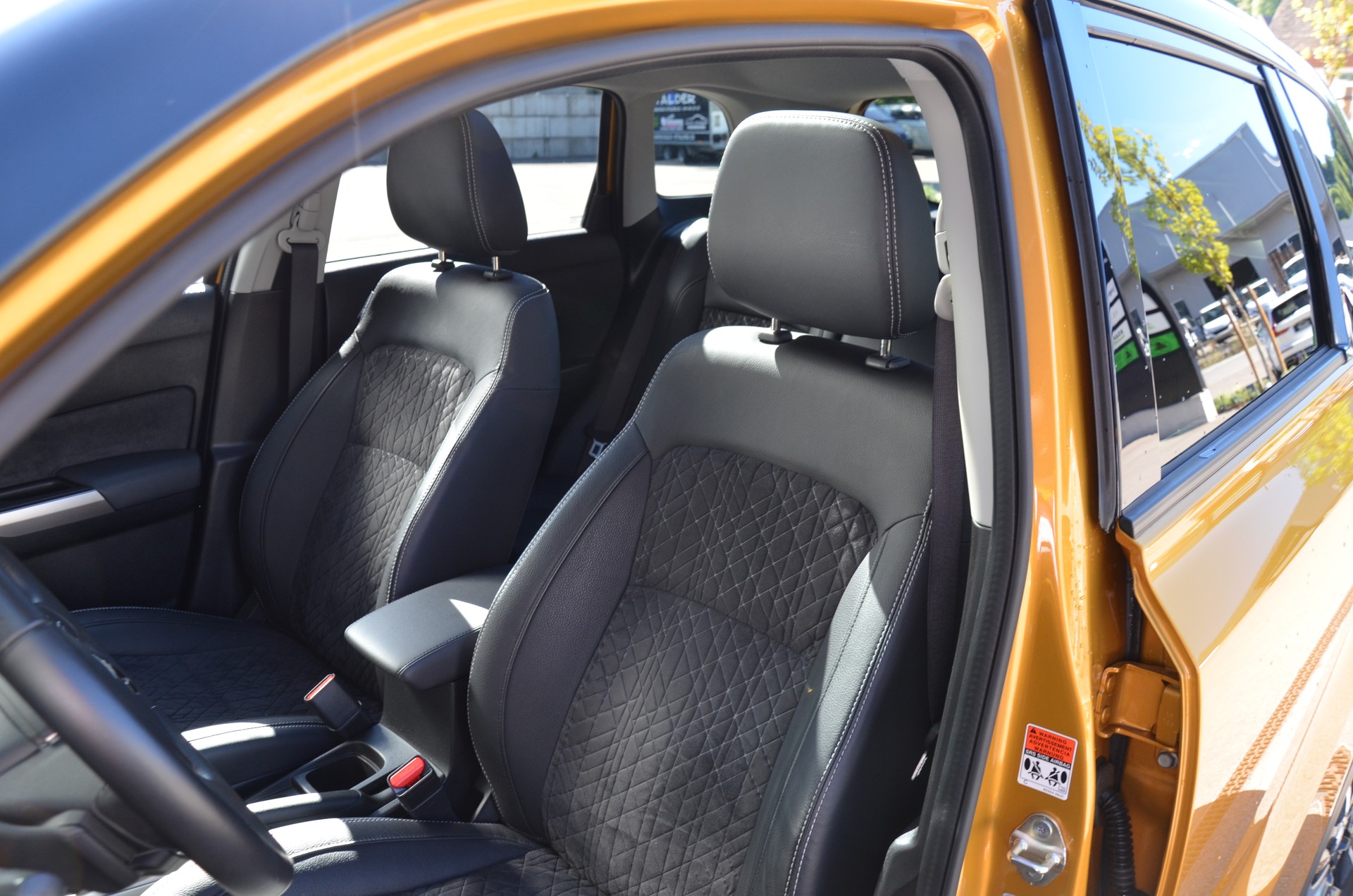 SUZUKI Vitara 1.5 Hybrid Comfort + 4x4 AGS-image-15