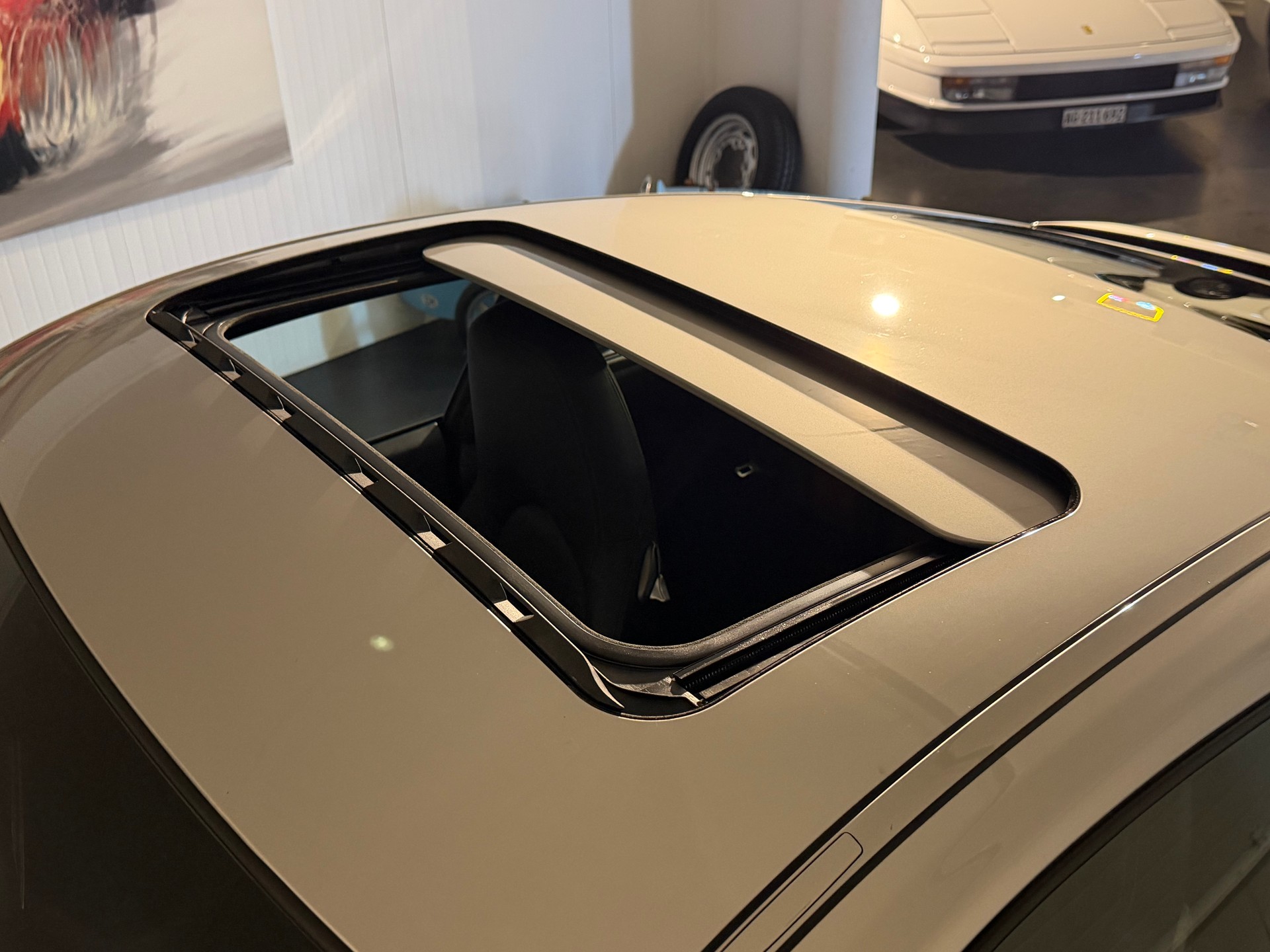 PORSCHE 911 Carrera 4S-image-19