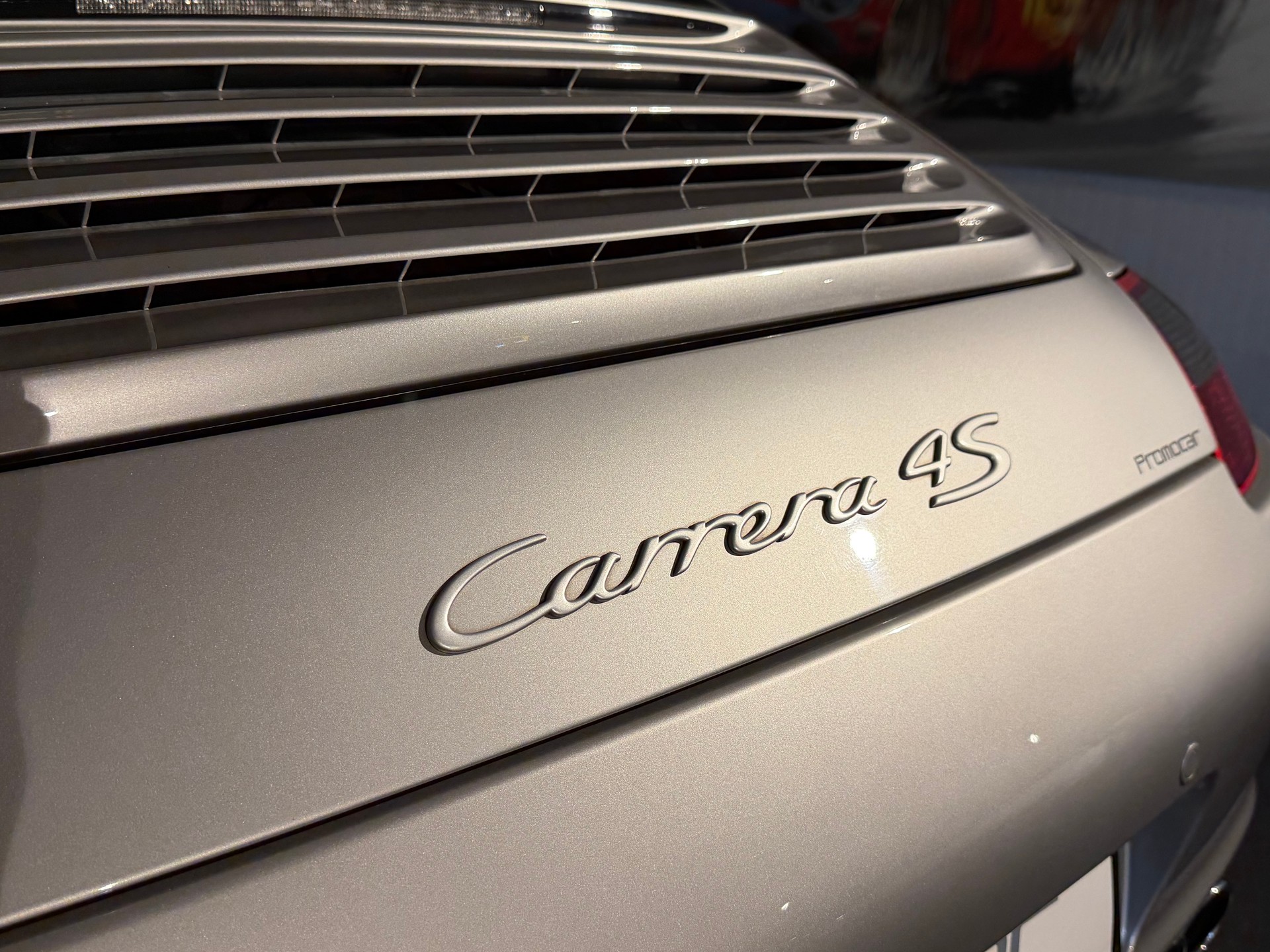 PORSCHE 911 Carrera 4S-image-10