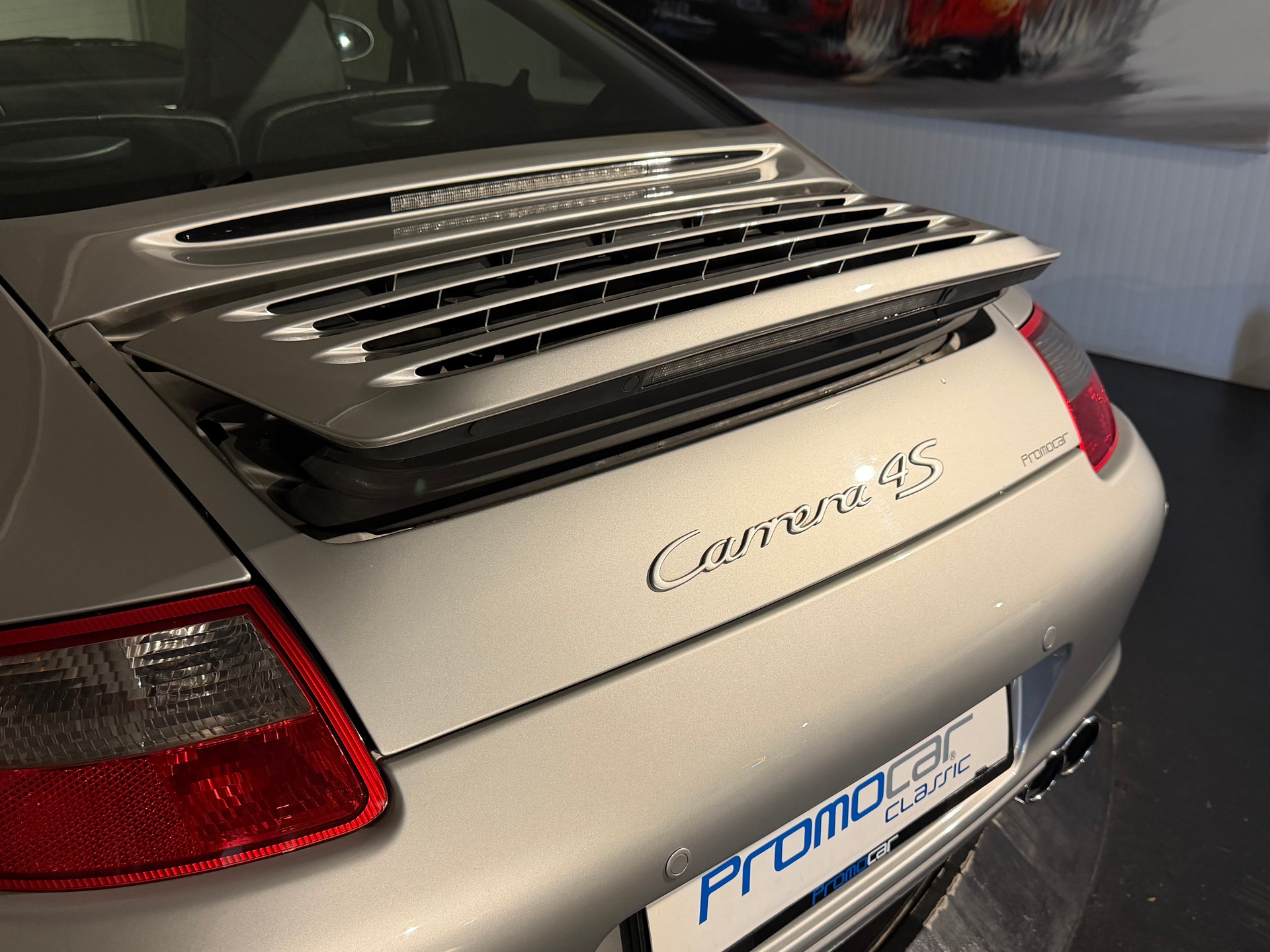 PORSCHE 911 Carrera 4S-image-11