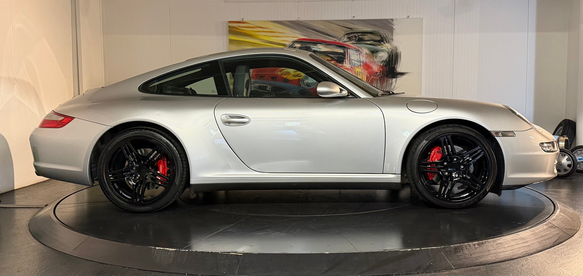 PORSCHE 911 Carrera 4S-image-5