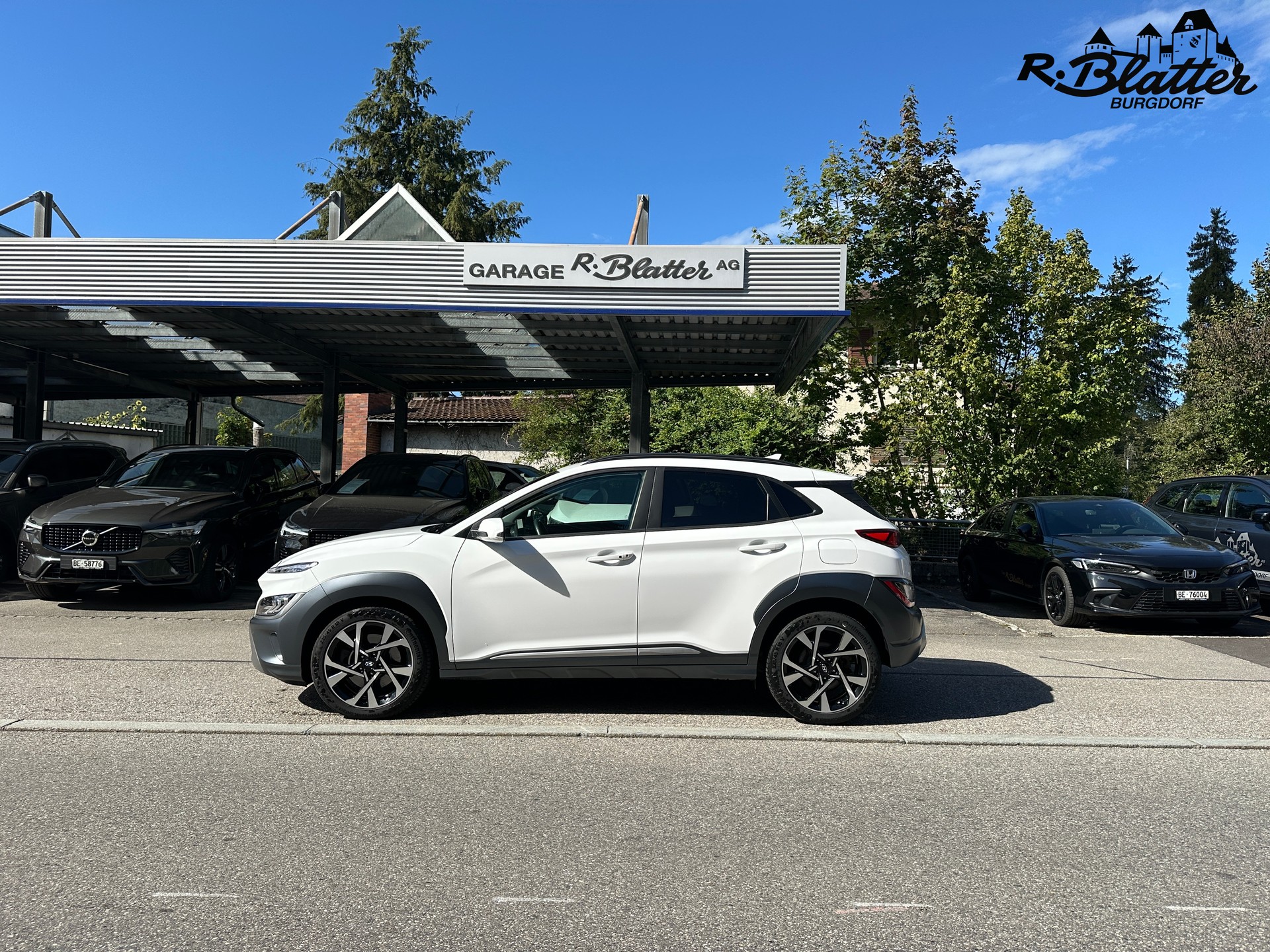 HYUNDAI Kona 1.6 T-GDi Amplia 4WD DCT-showroom-element-2