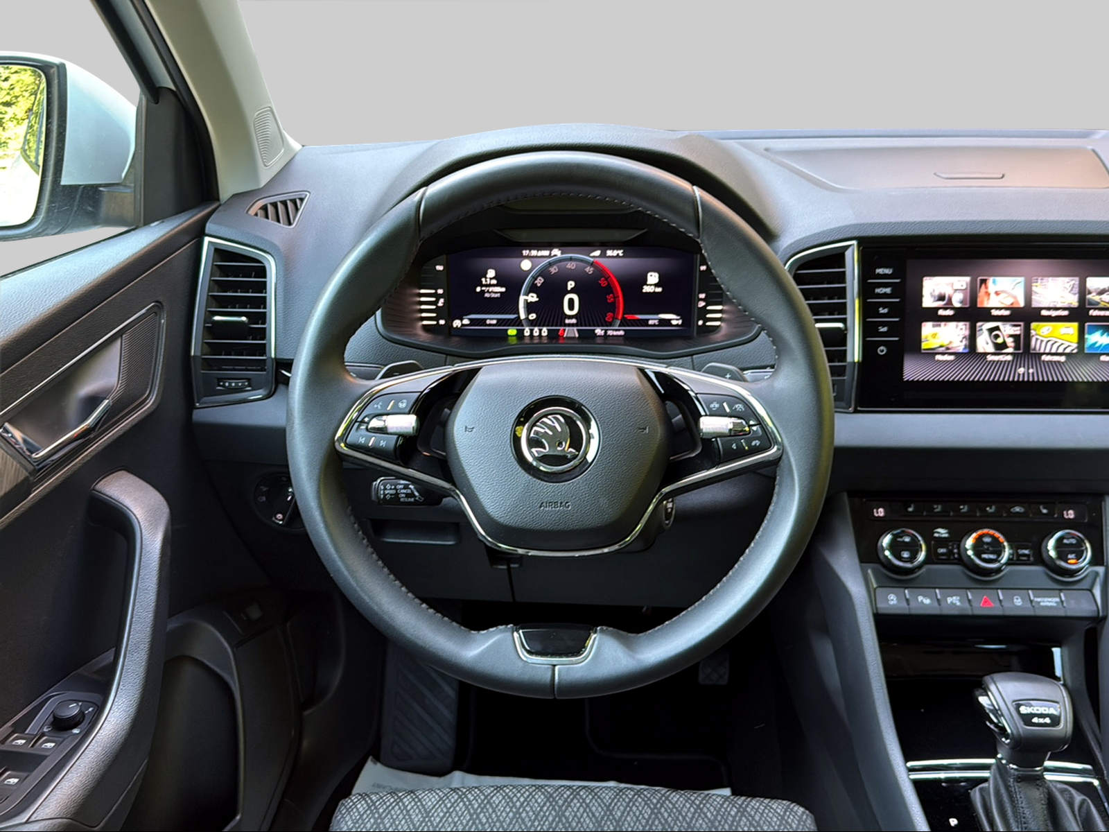 SKODA Karoq 2.0 TDI CR Style 4x4 DSG-image-7