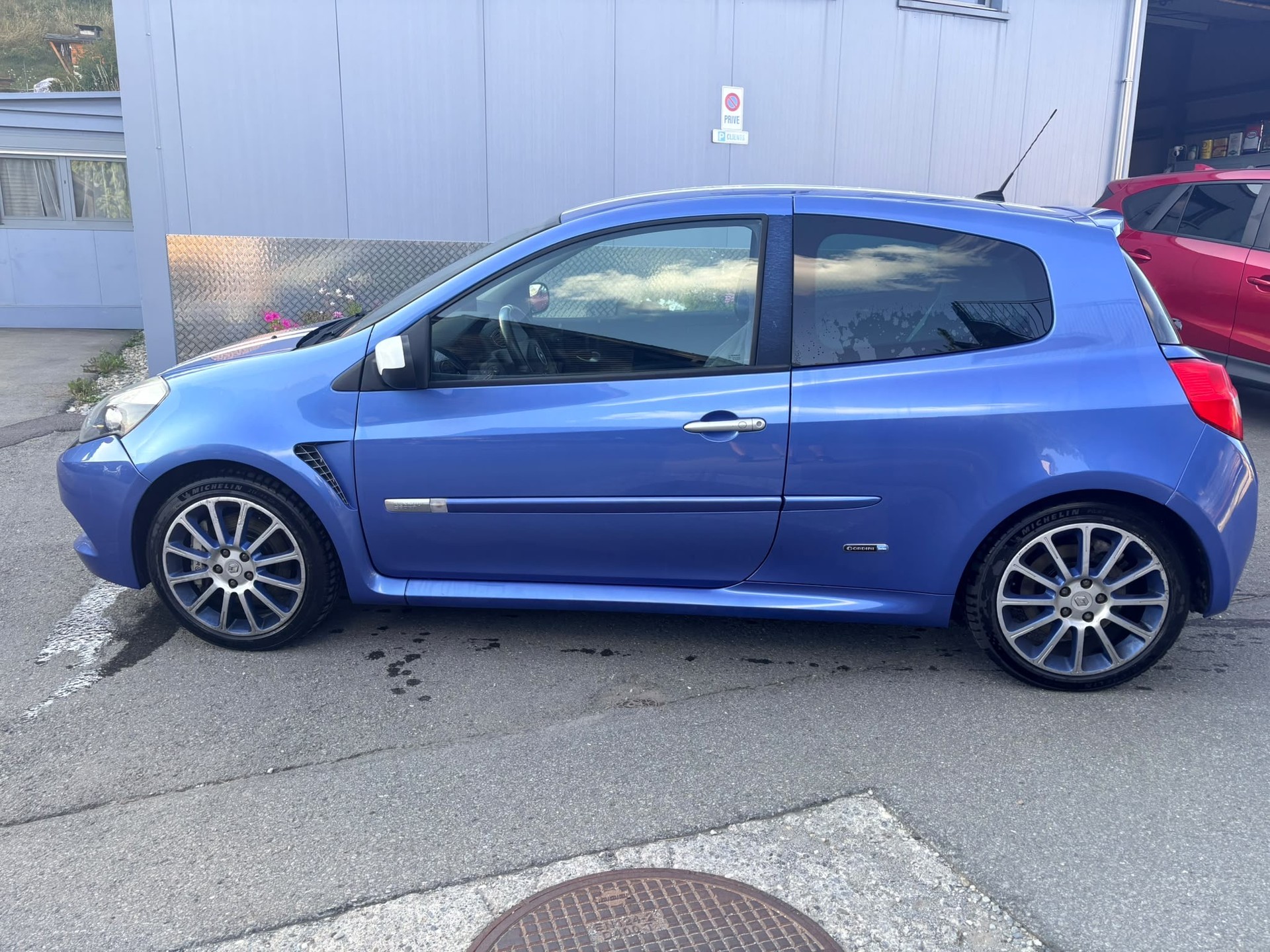 RENAULT Clio 2.0 16V RS (Sport)-image-3