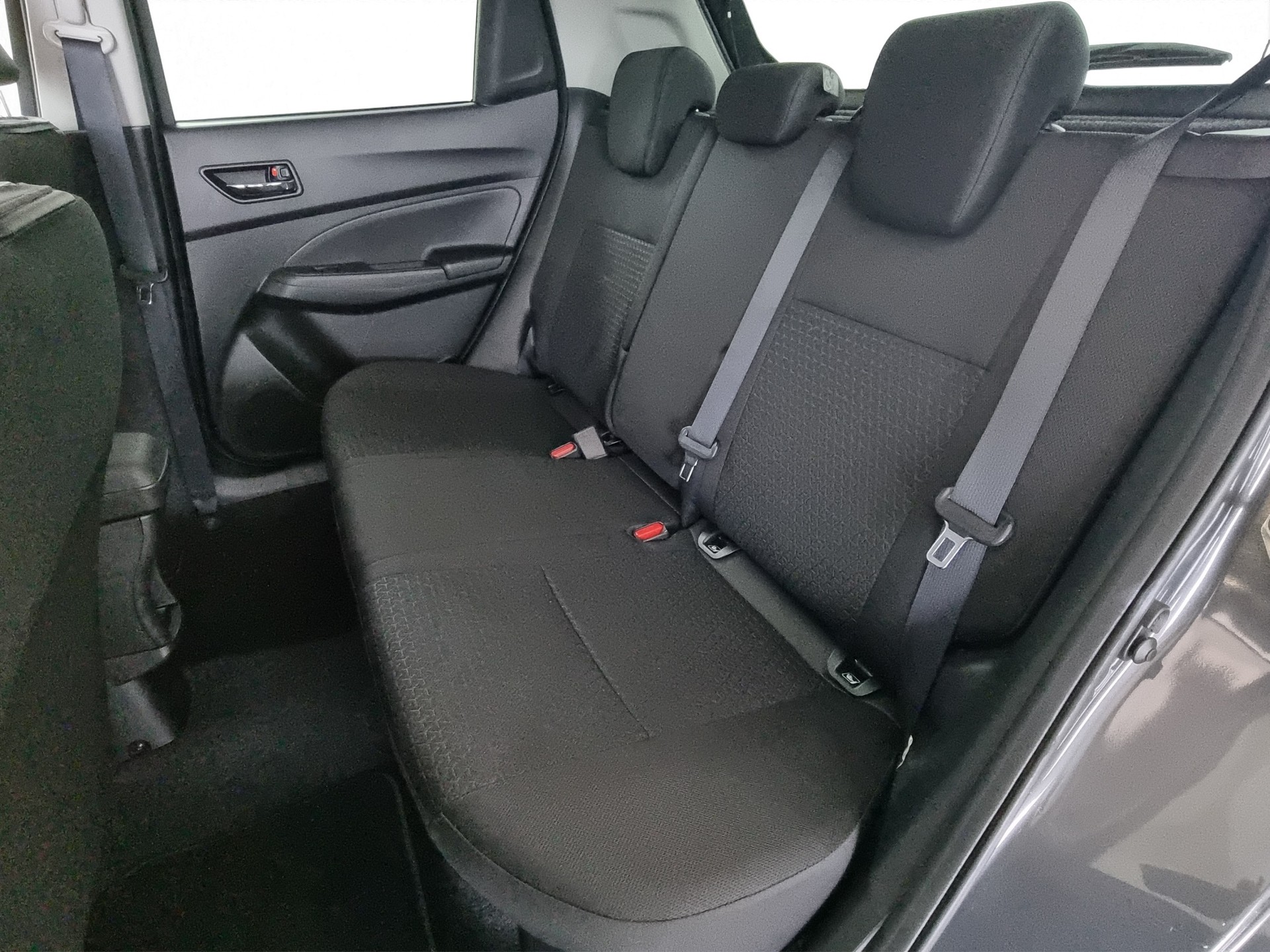 SUZUKI Swift 1.2 Compact Top Hybrid 4x4-image-6