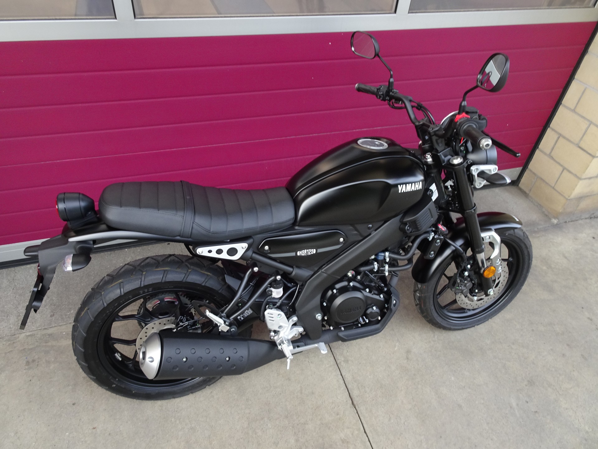 YAMAHA XSR 125-image-13