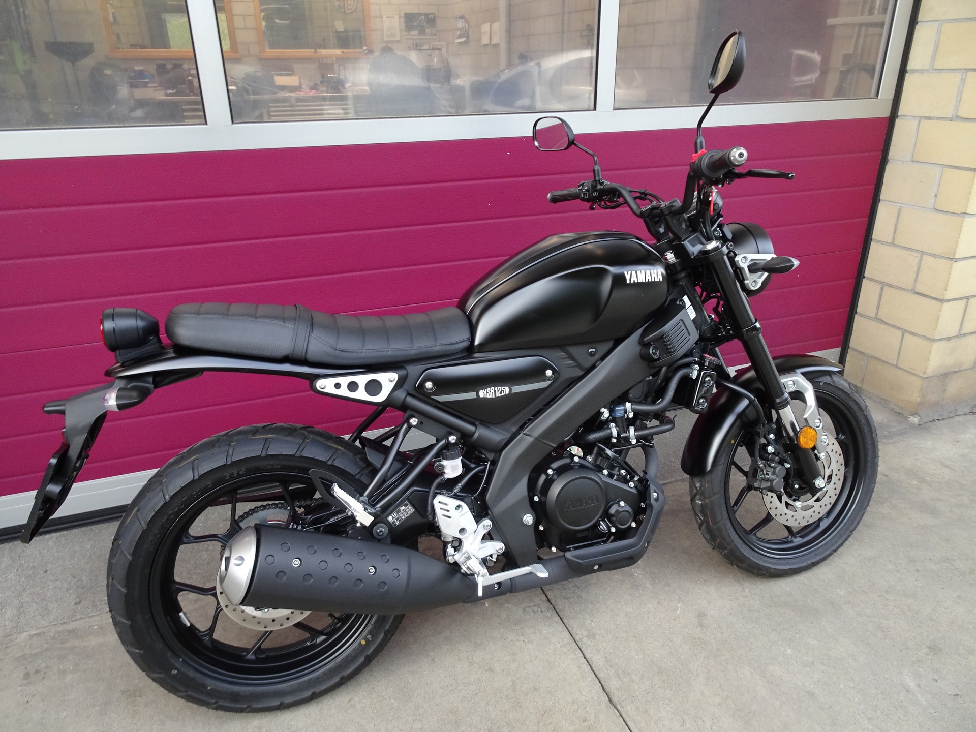 YAMAHA XSR 125-image-3