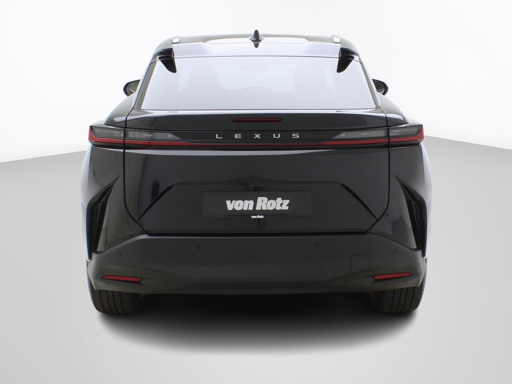 LEXUS RZ 450e Comfort-showroom-element-3