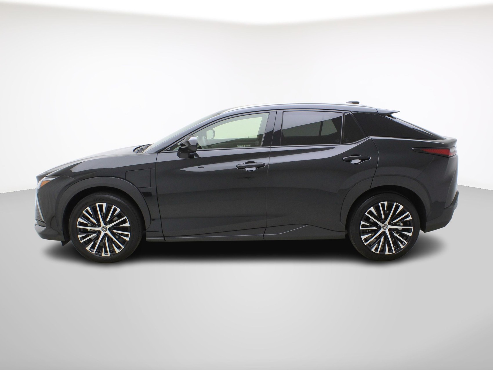 LEXUS RZ 450e Comfort-showroom-element-2
