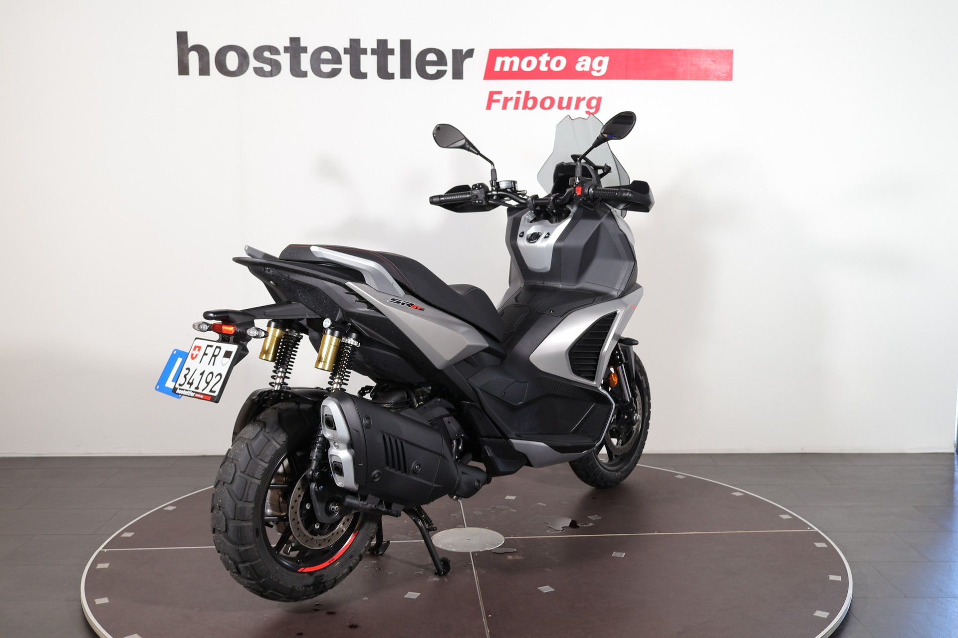 APRILIA SR 400 GT-image-2