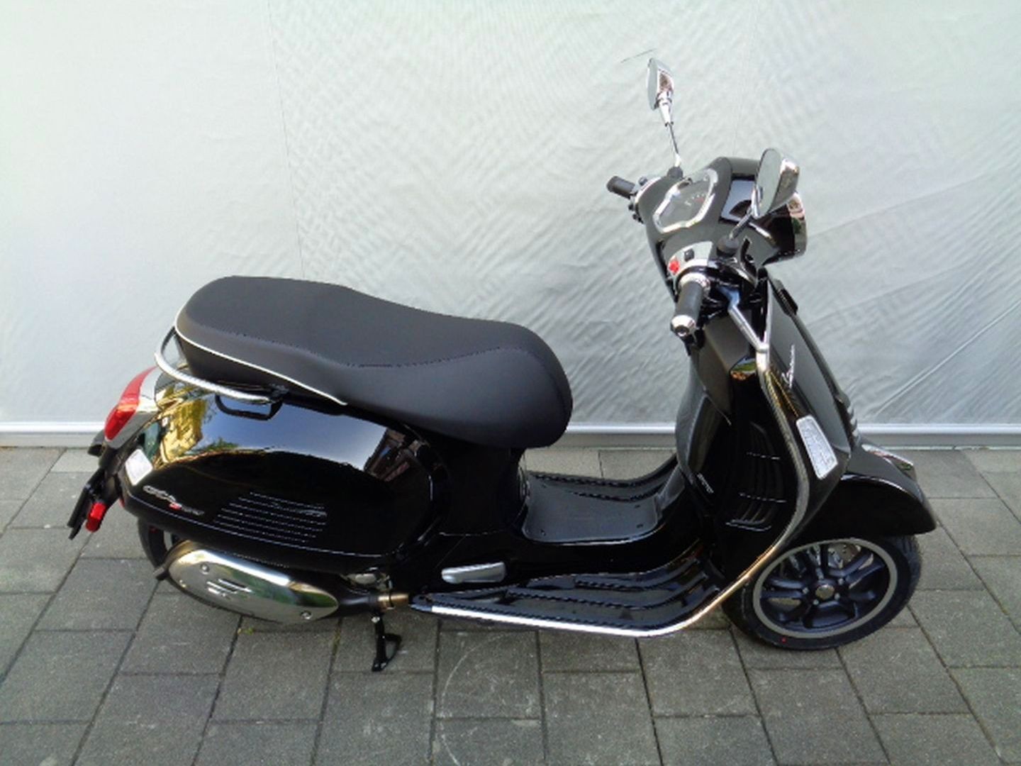 PIAGGIO VESPA GTS 300 SUPER RST-image-5