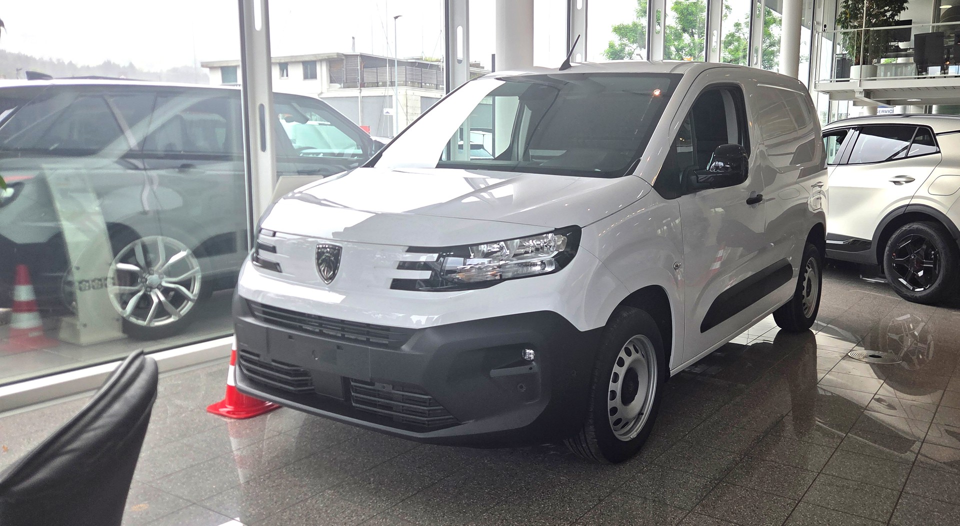 PEUGEOT Partner 1.5 Blue HDi Standard 1000kg EAT8