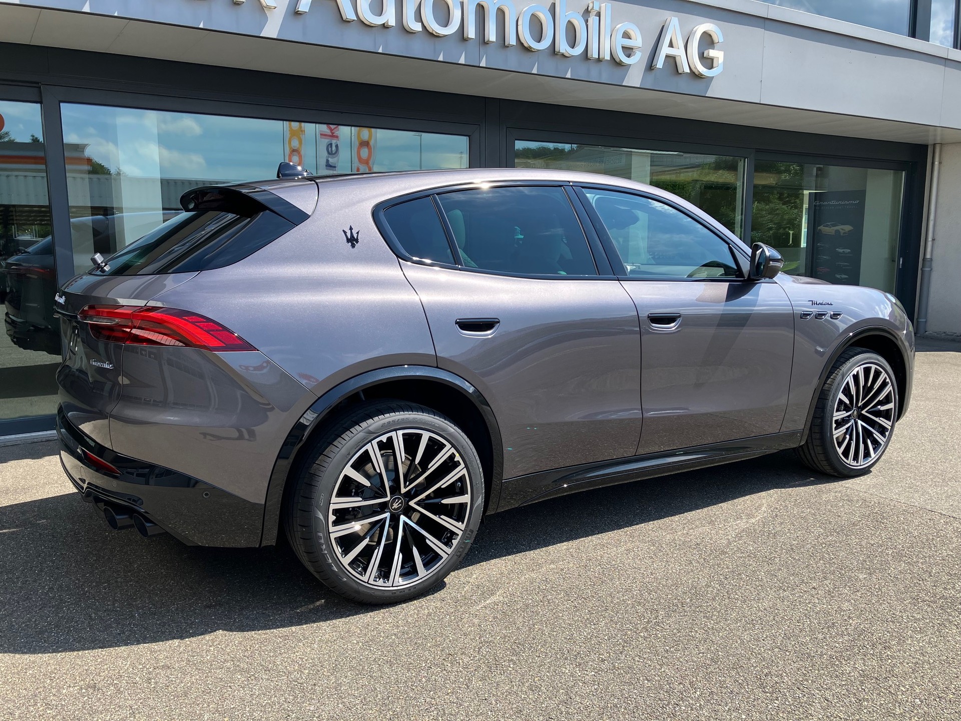 MASERATI Grecale 2.0 MHEV Modena-image-4