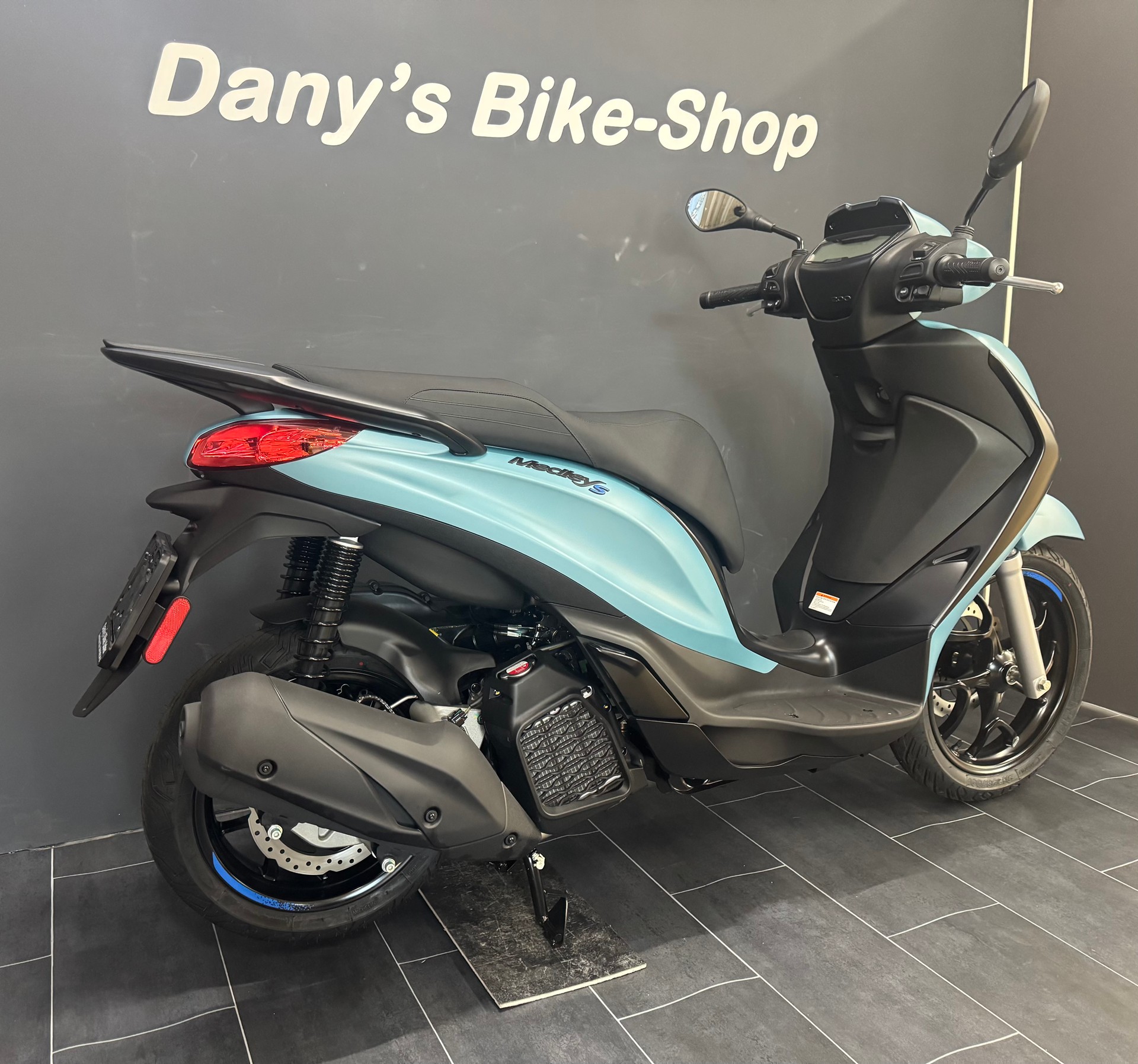 PIAGGIO Medley Sport 200 E5+ (4 Jahre Garantie)-image-3