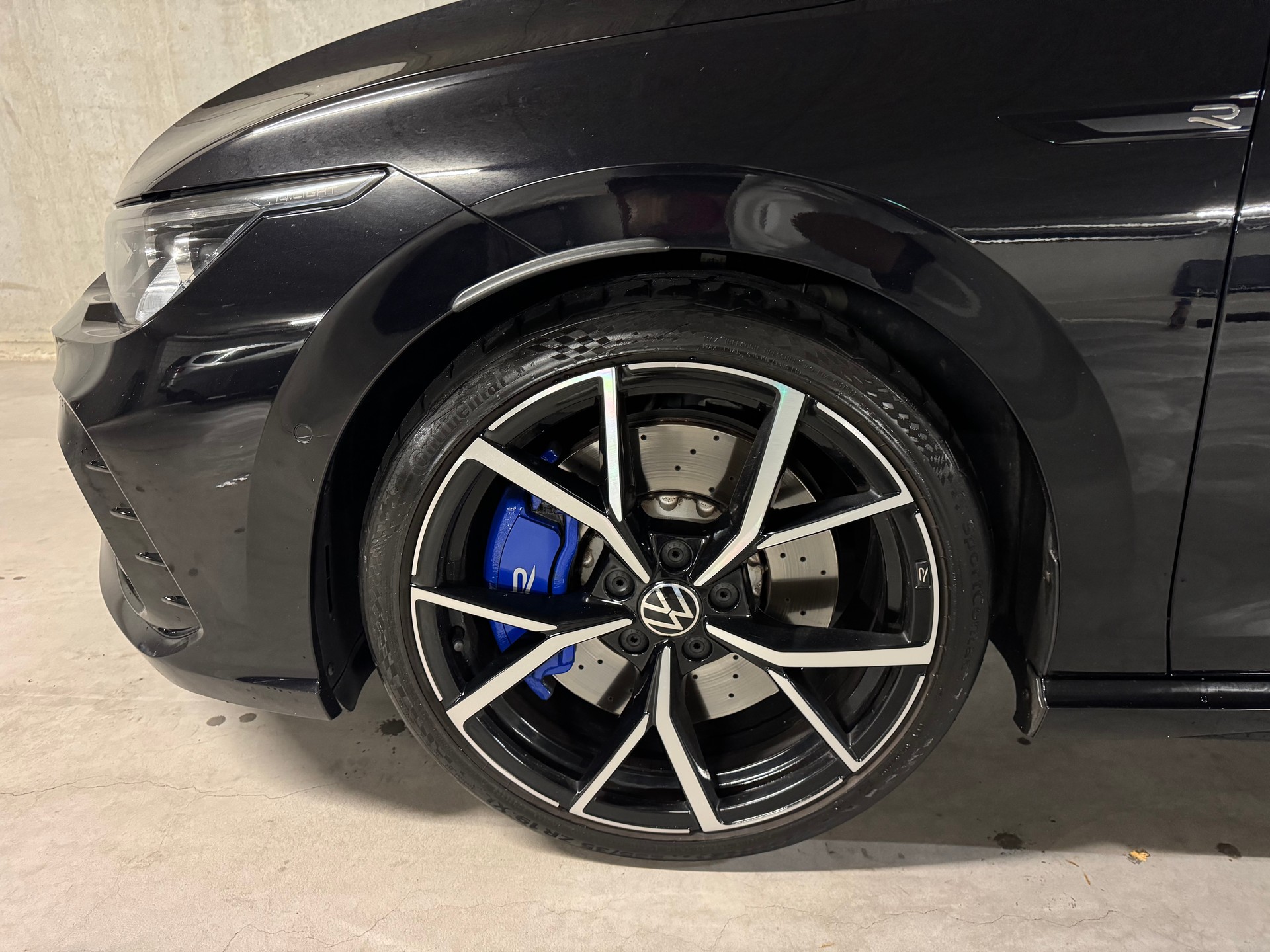 VW Golf 2.0 TSI R DSG 4Motion-image-21