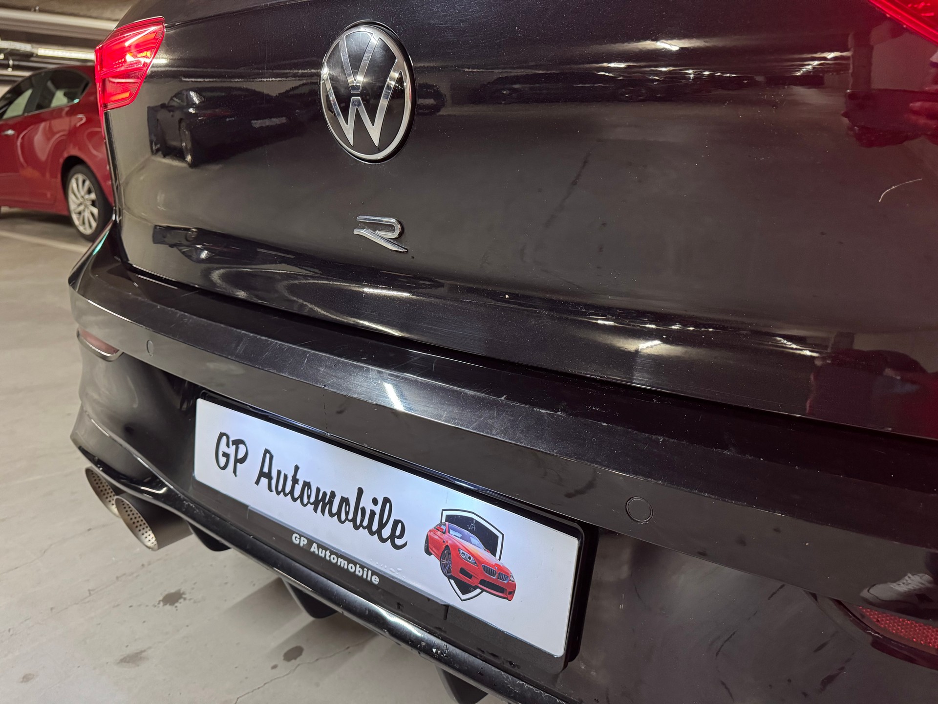 VW Golf 2.0 TSI R DSG 4Motion-image-19