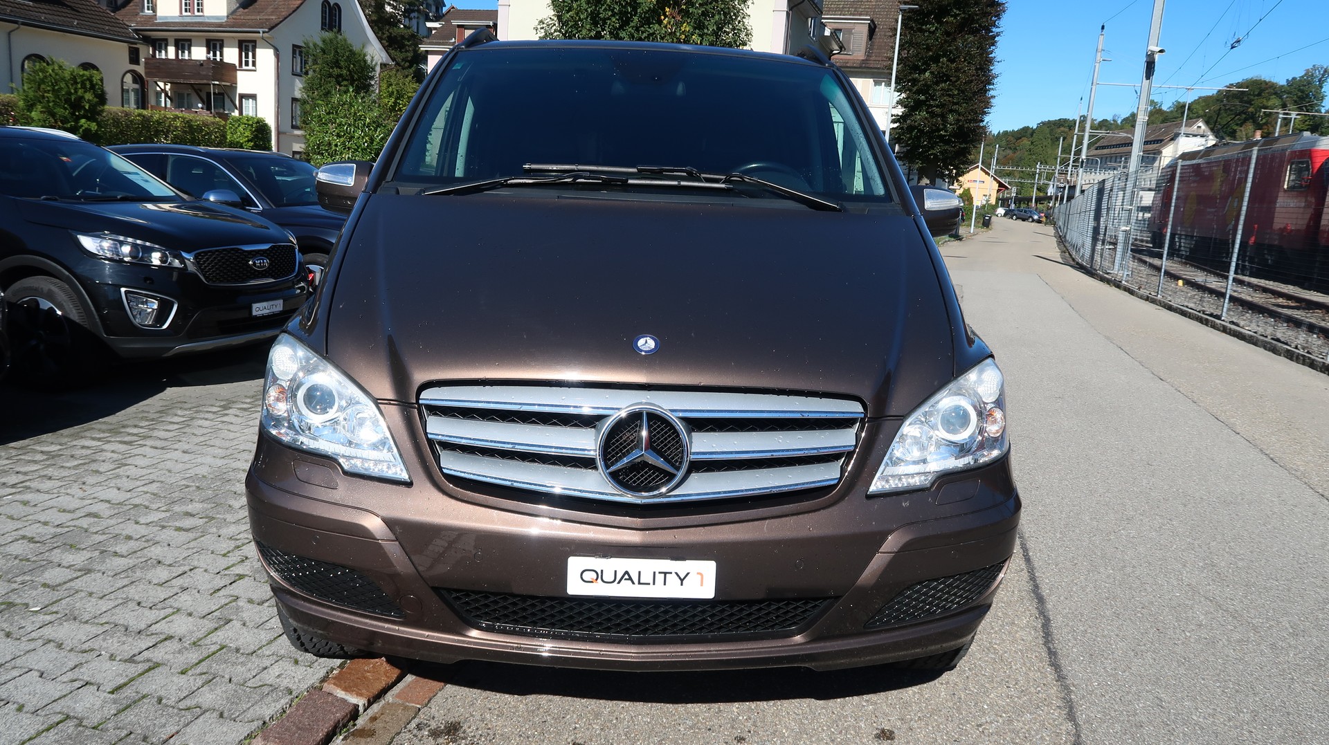 MERCEDES-BENZ Viano 2.2 CDI Blue Eff. Trend Ed. L 4Matic A-showroom-element-1