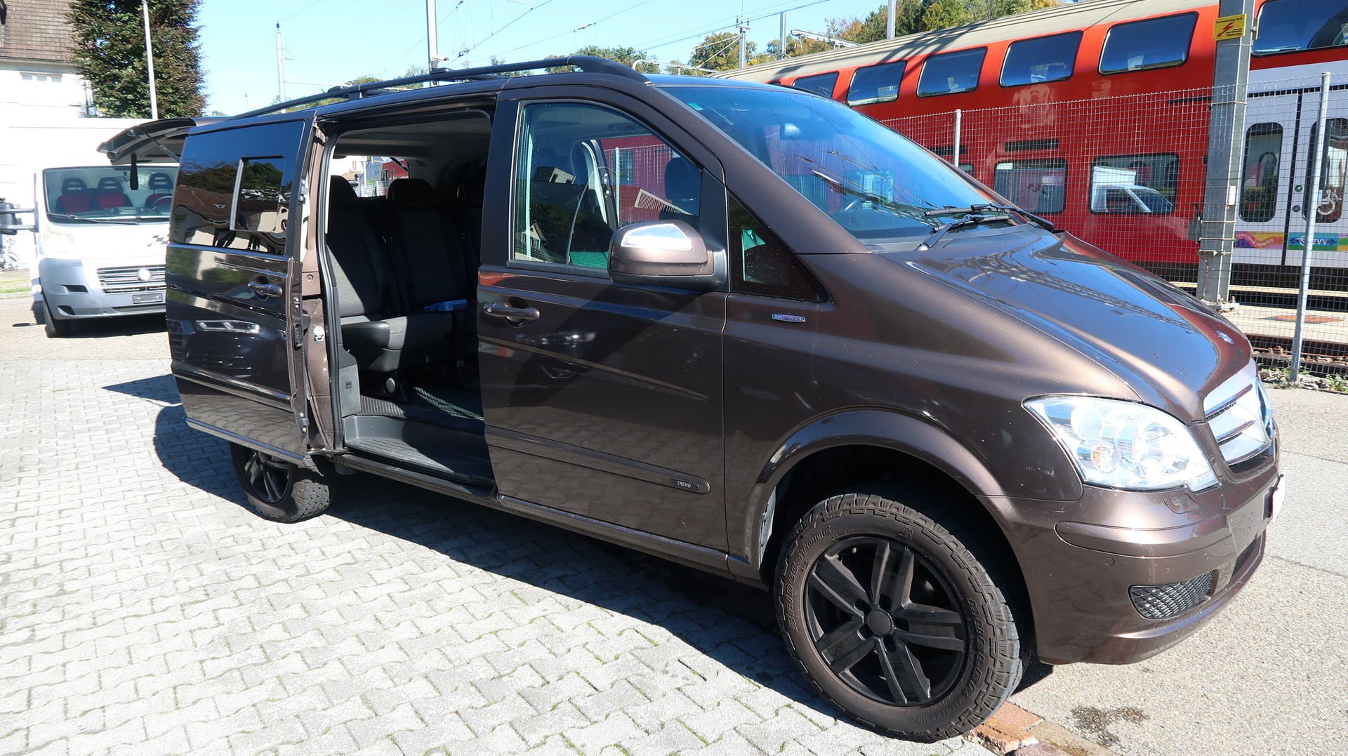MERCEDES-BENZ Viano 2.2 CDI Blue Eff. Trend Ed. L 4Matic A-image-16