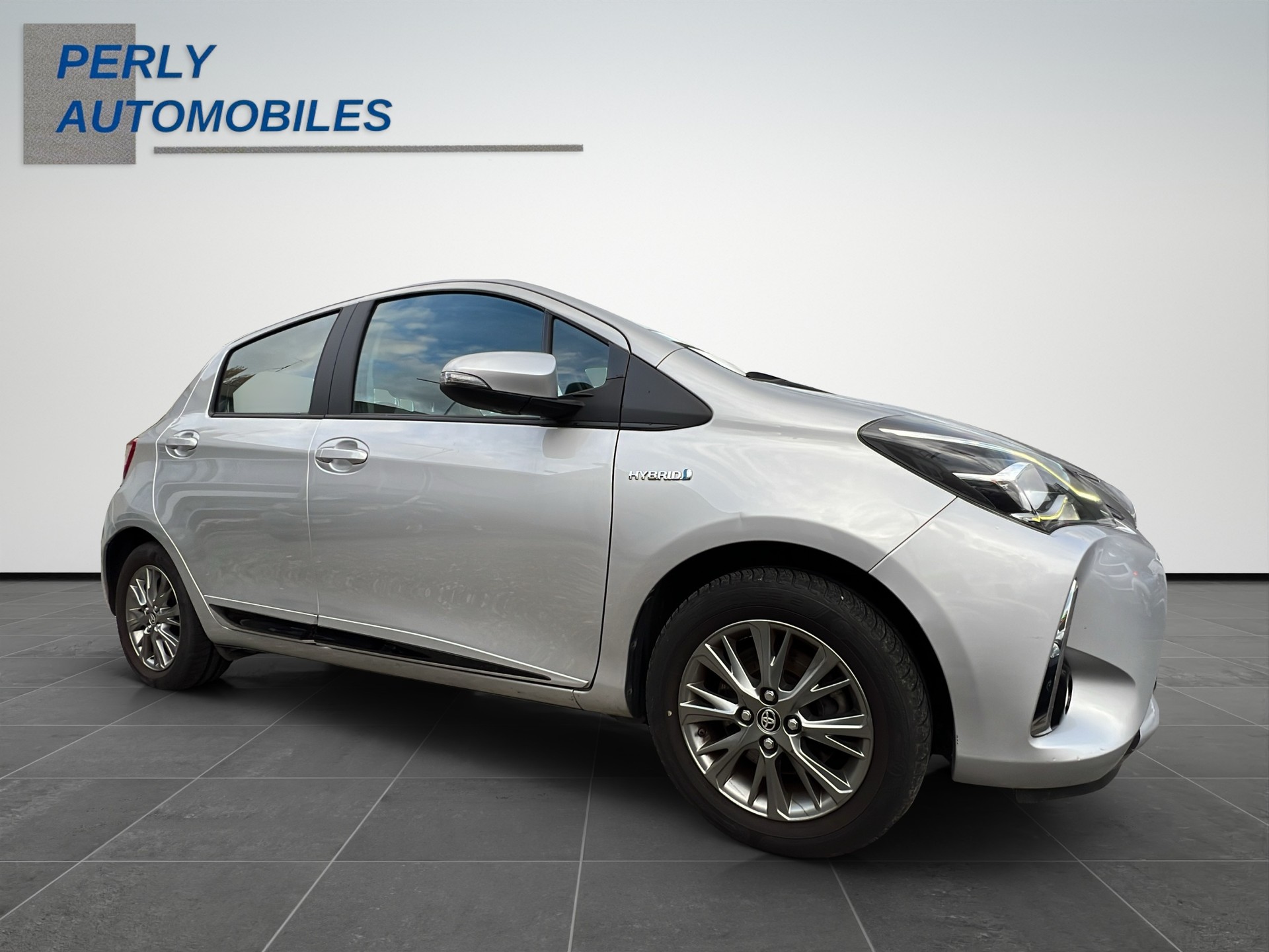 TOYOTA Yaris 1.5 VVT-i HSD Trend-image-7