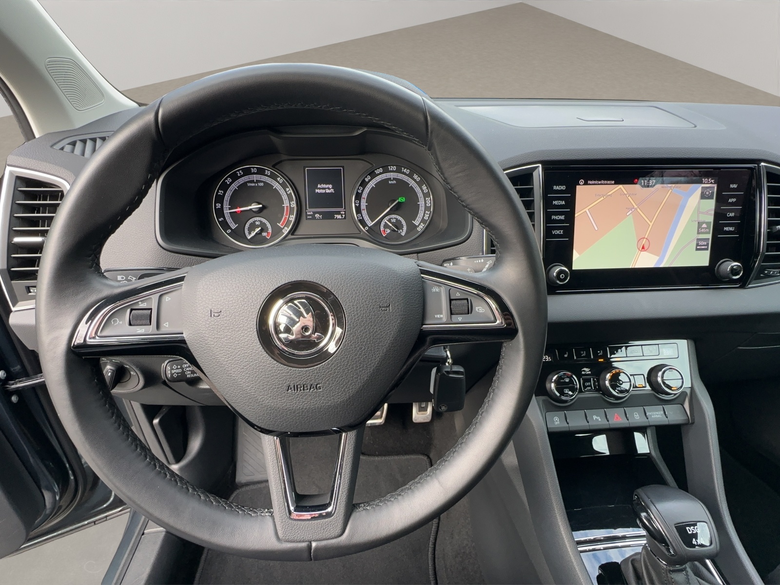 SKODA Karoq 2.0 TDI Ambition 4x4 DSG-image-9
