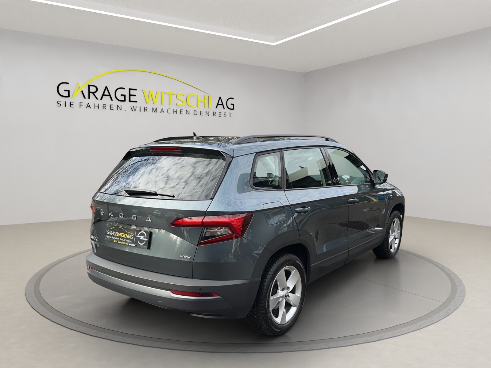 SKODA Karoq 2.0 TDI Ambition 4x4 DSG-image-4