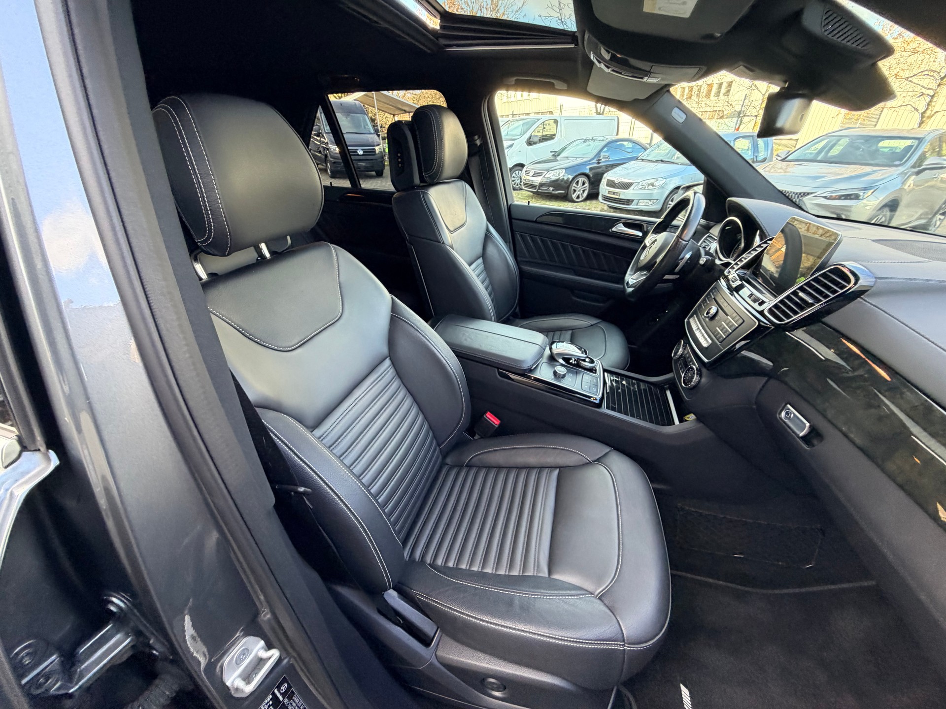 MERCEDES-BENZ GLE 500 Executive 4Matic 9G-Tronic-image-10