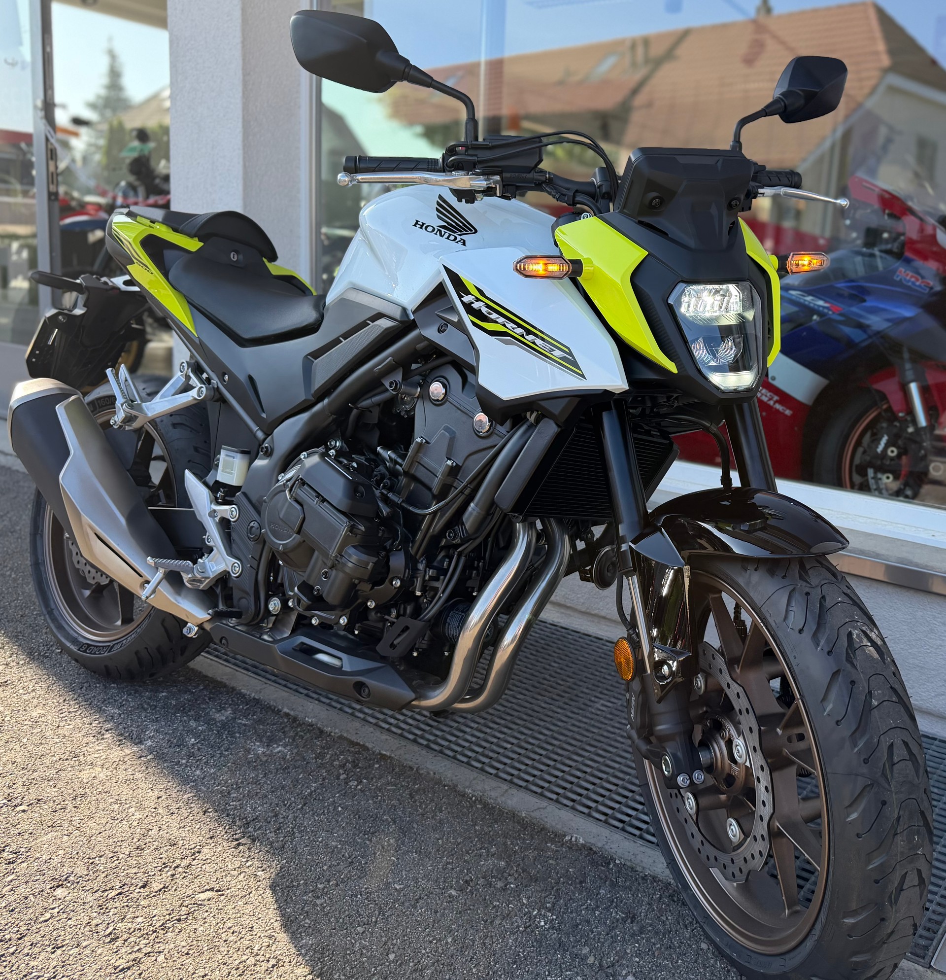 HONDA CB 500 Hornet NEW * E-Clutch * 2026-image-9