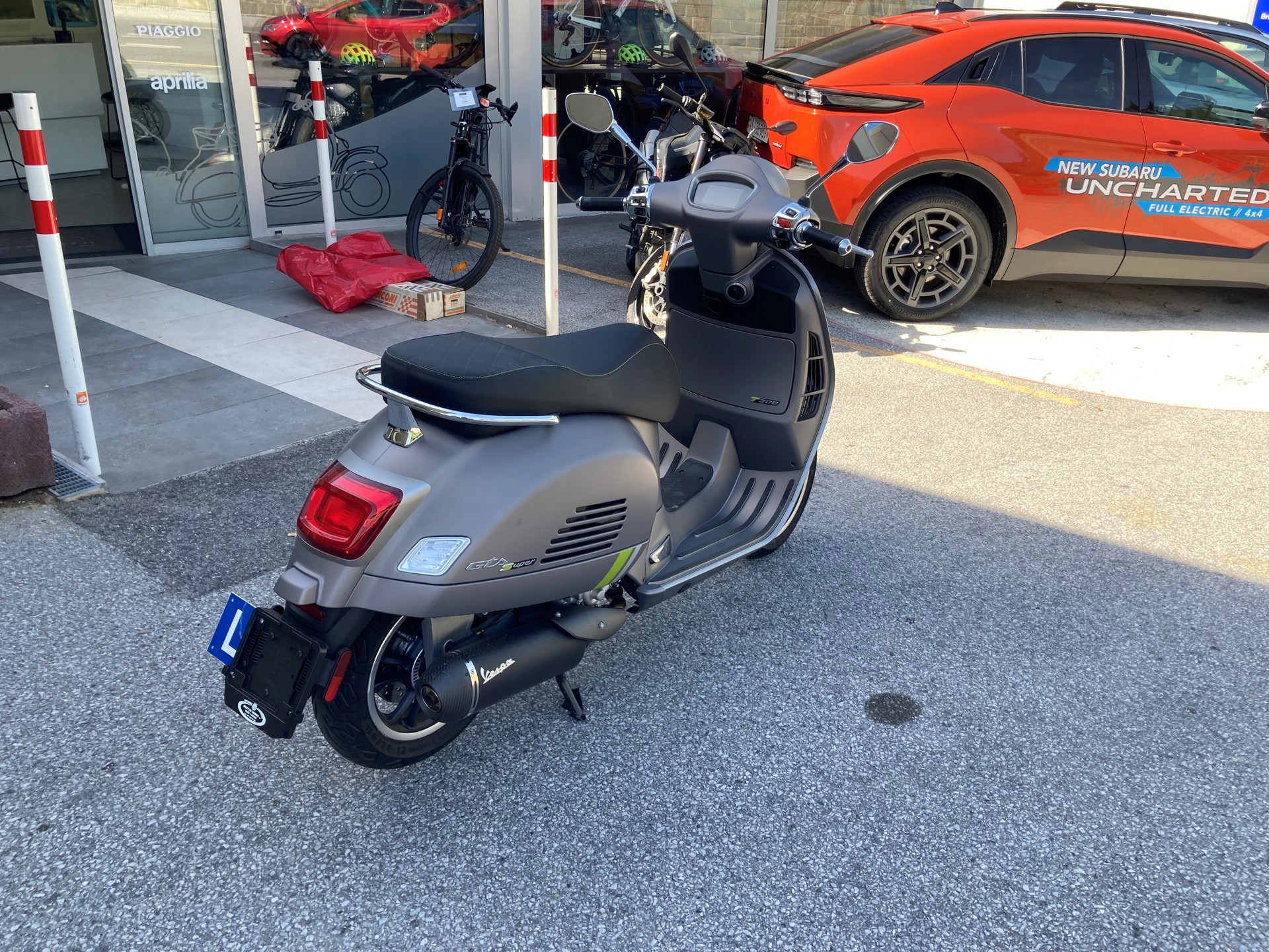 PIAGGIO Vespa GTS 300 Super Tech ABS-image-5